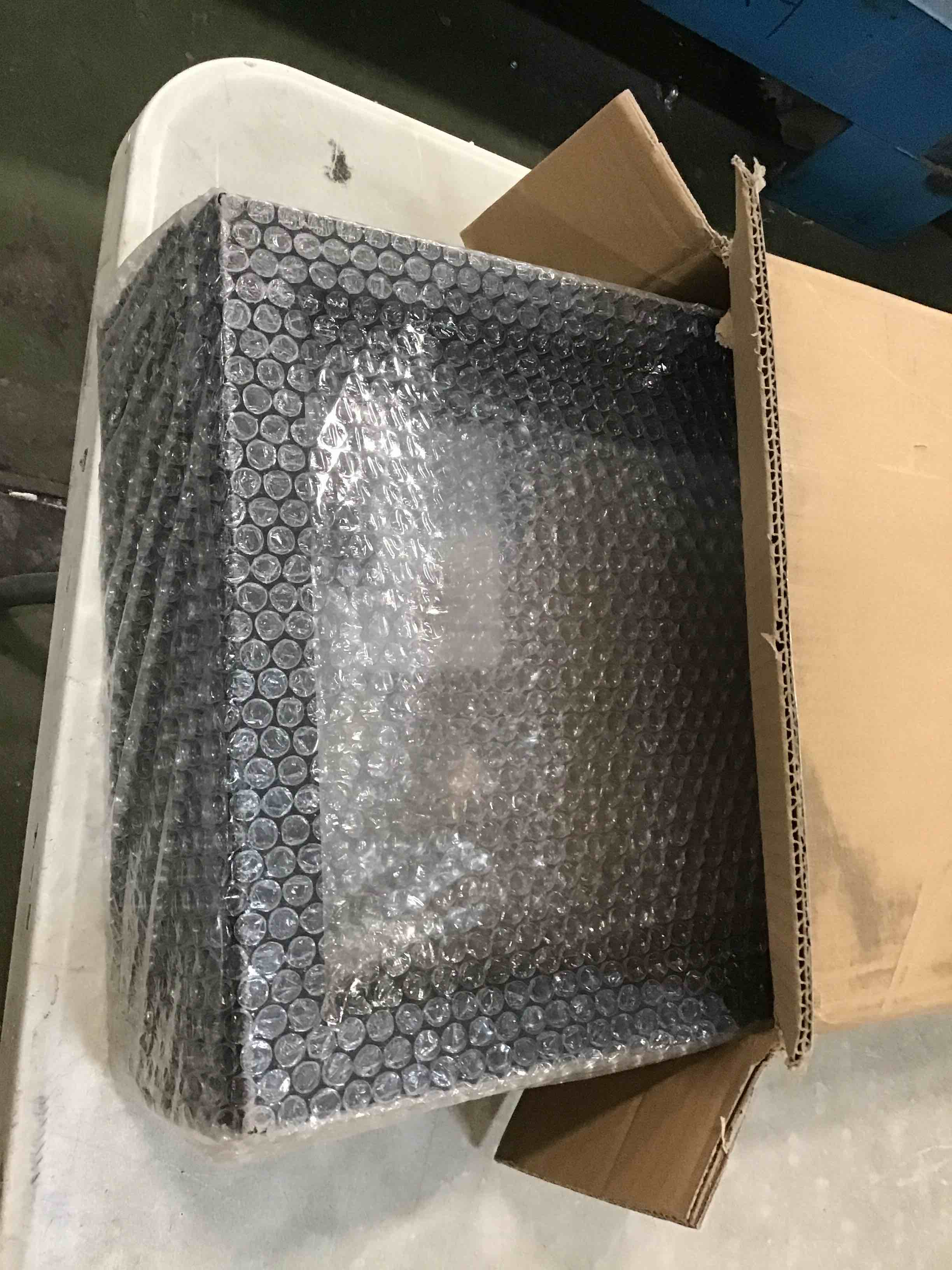 https://s3.amazonaws.com/lotting-images-prod/bidfta/GRN5913914_1711541747259.jpeg