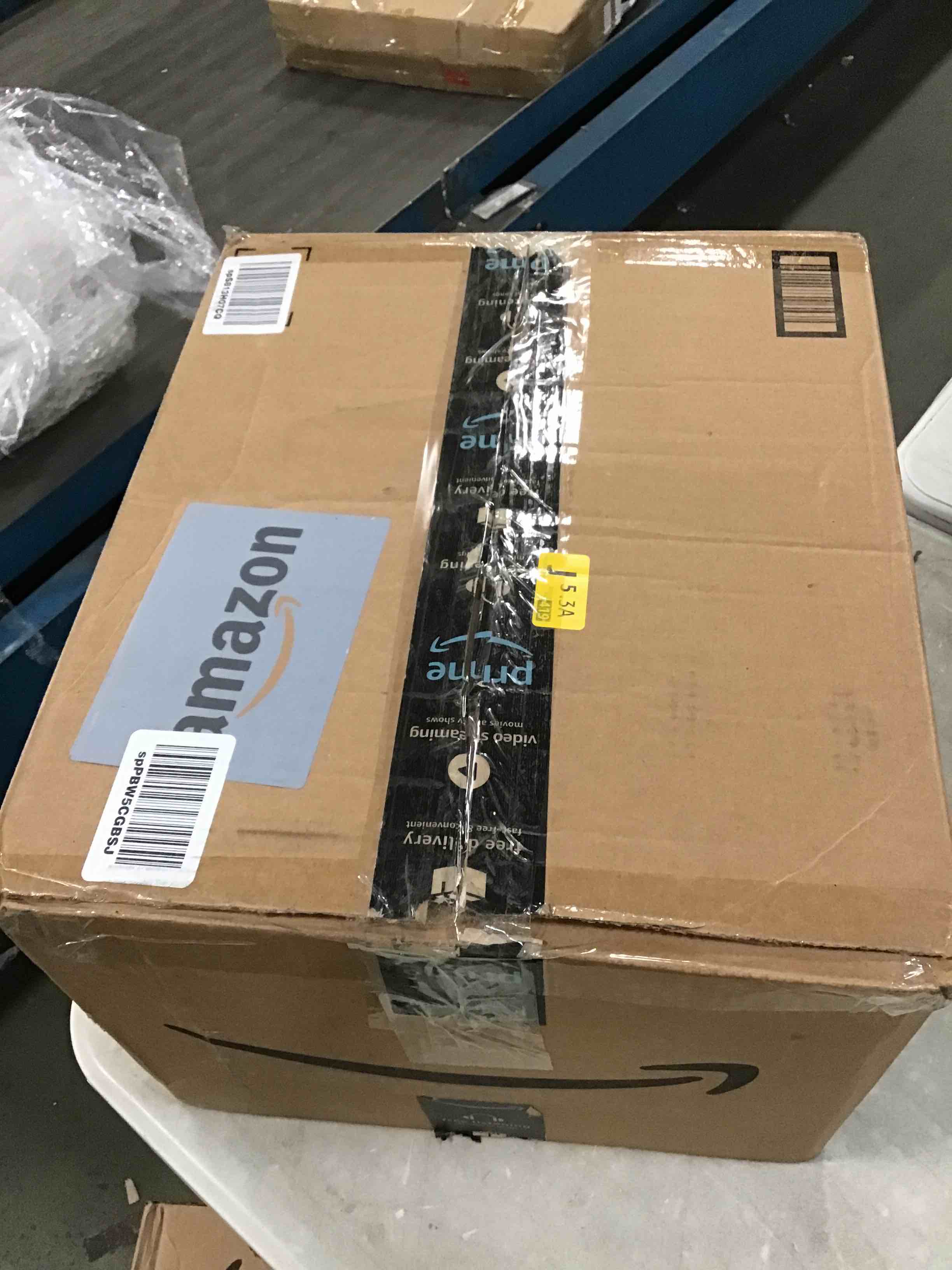 https://s3.amazonaws.com/lotting-images-prod/bidfta/GRN5914090_1711568668272.jpeg