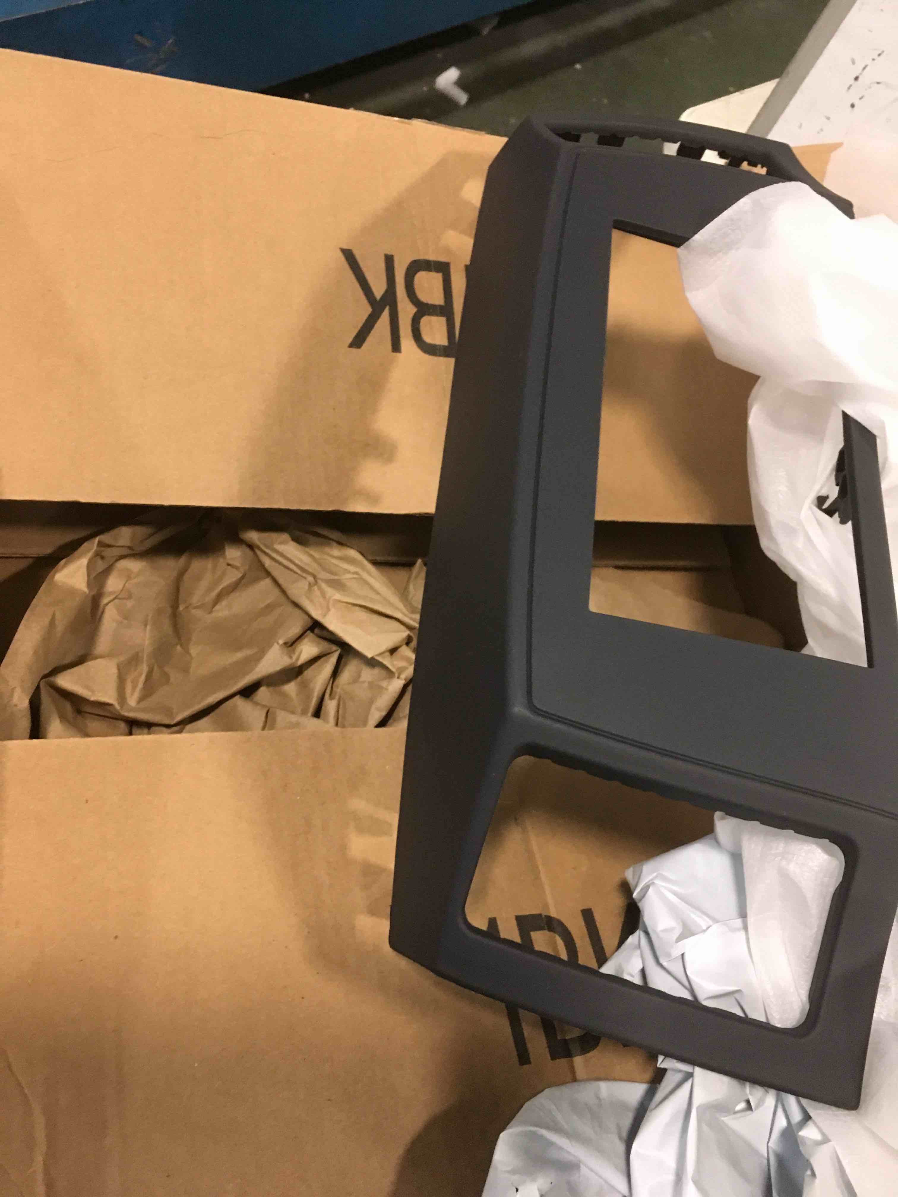 https://s3.amazonaws.com/lotting-images-prod/bidfta/GRN5915632_1711137109297.jpeg