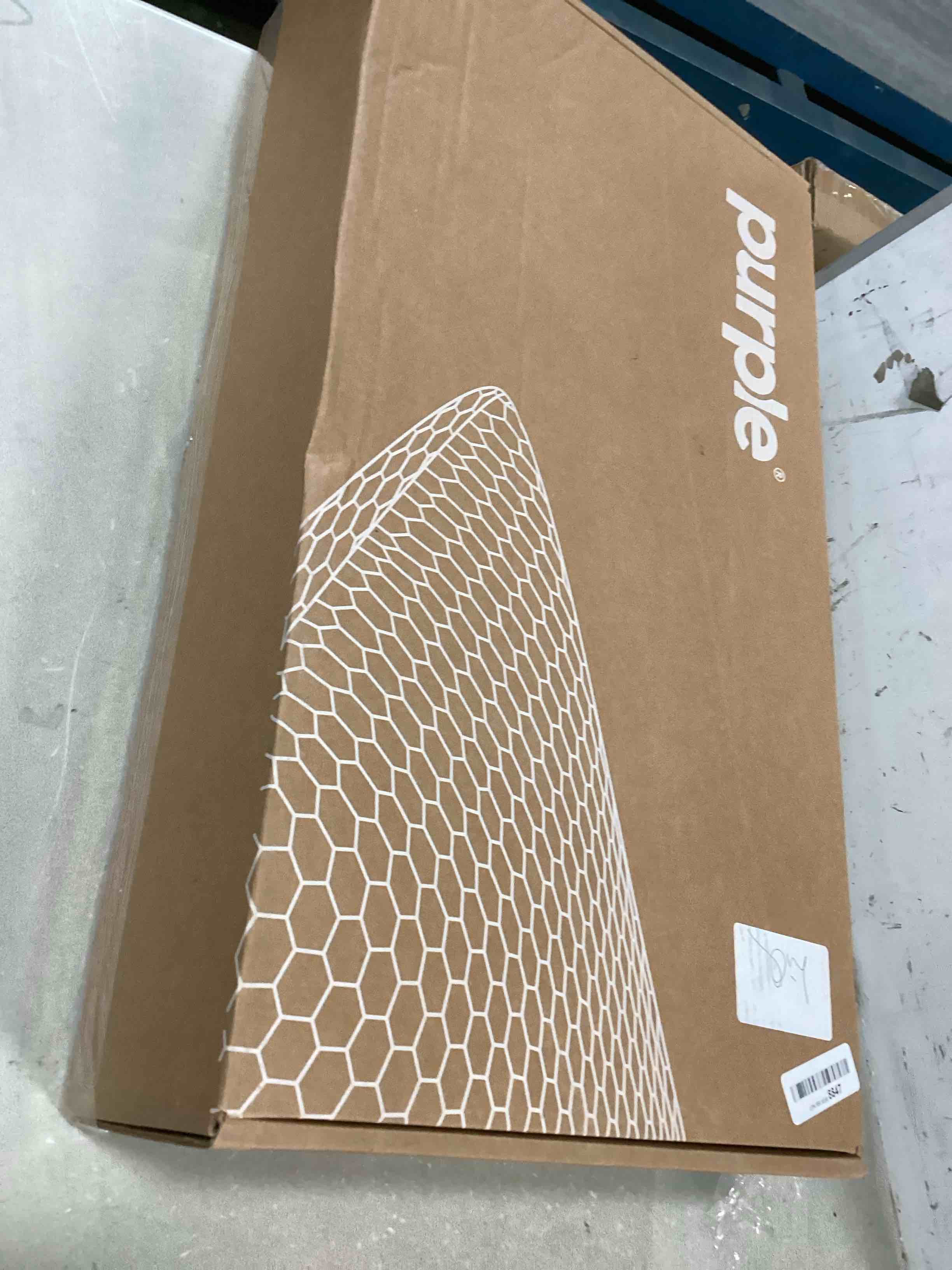 https://s3.amazonaws.com/lotting-images-prod/bidfta/GRN5915849_1711218672311.jpeg