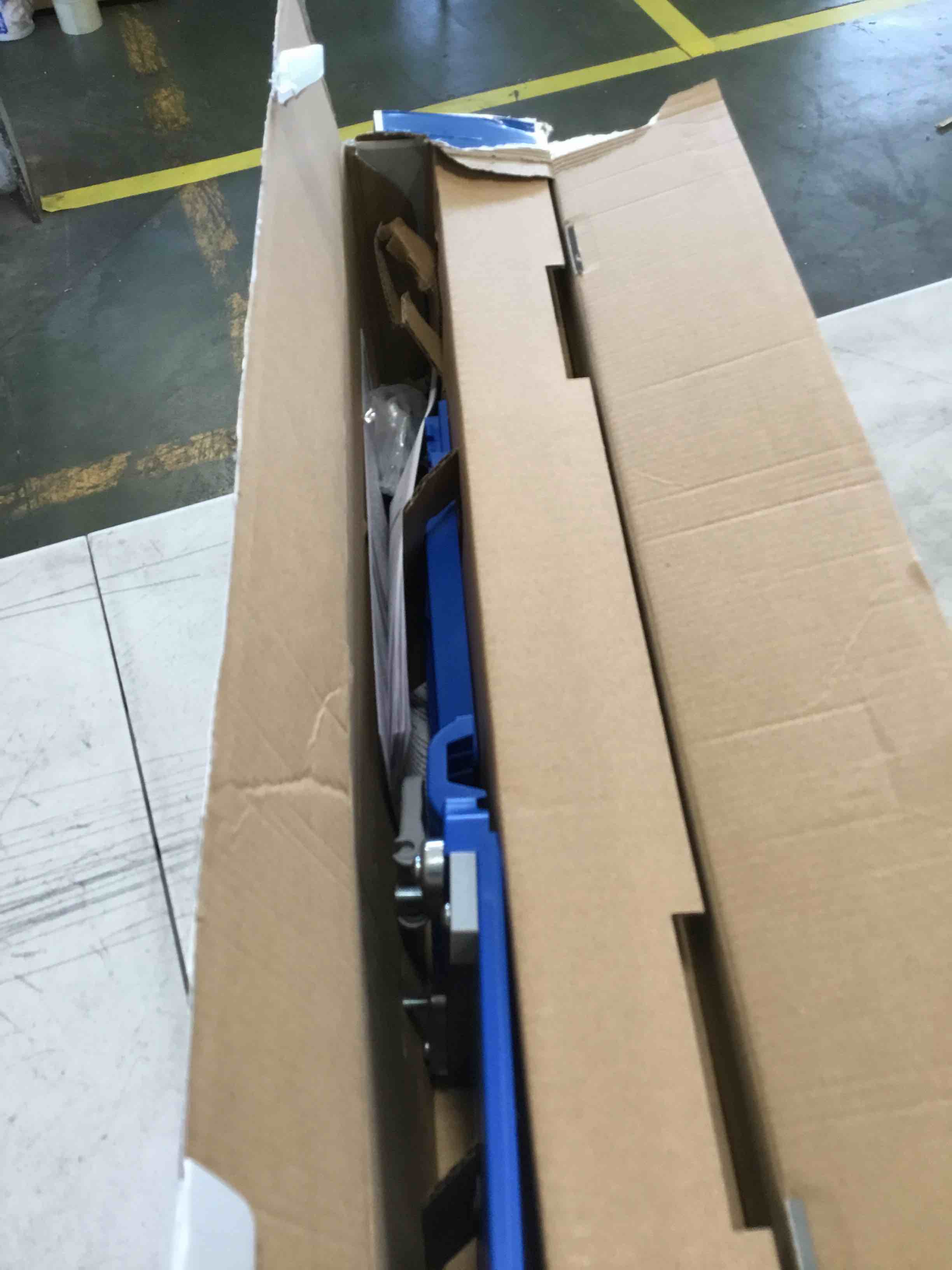 https://s3.amazonaws.com/lotting-images-prod/bidfta/GRN5917135_1710855273876.jpeg