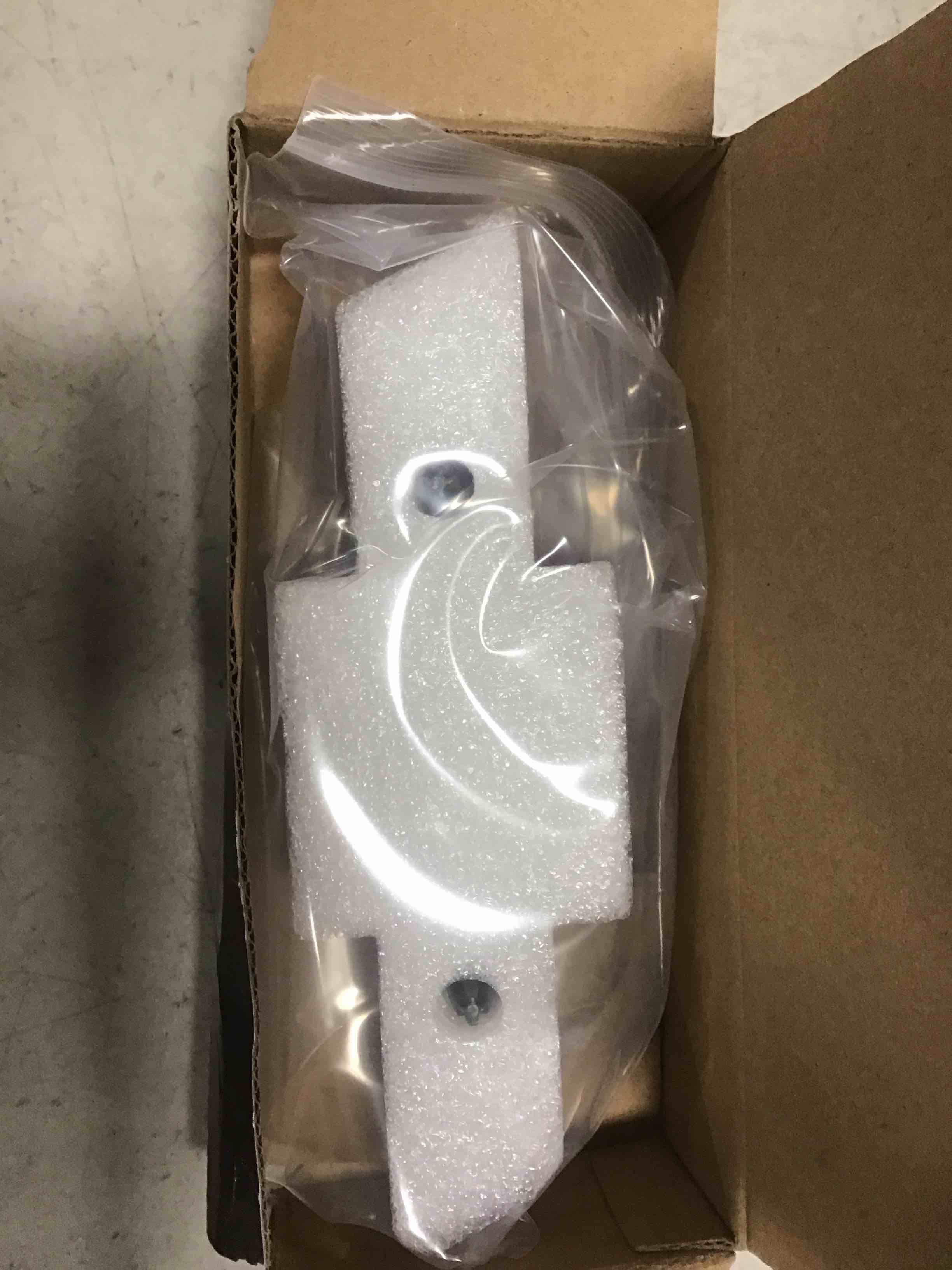 https://s3.amazonaws.com/lotting-images-prod/bidfta/GRN5917642_1711021658629.jpeg