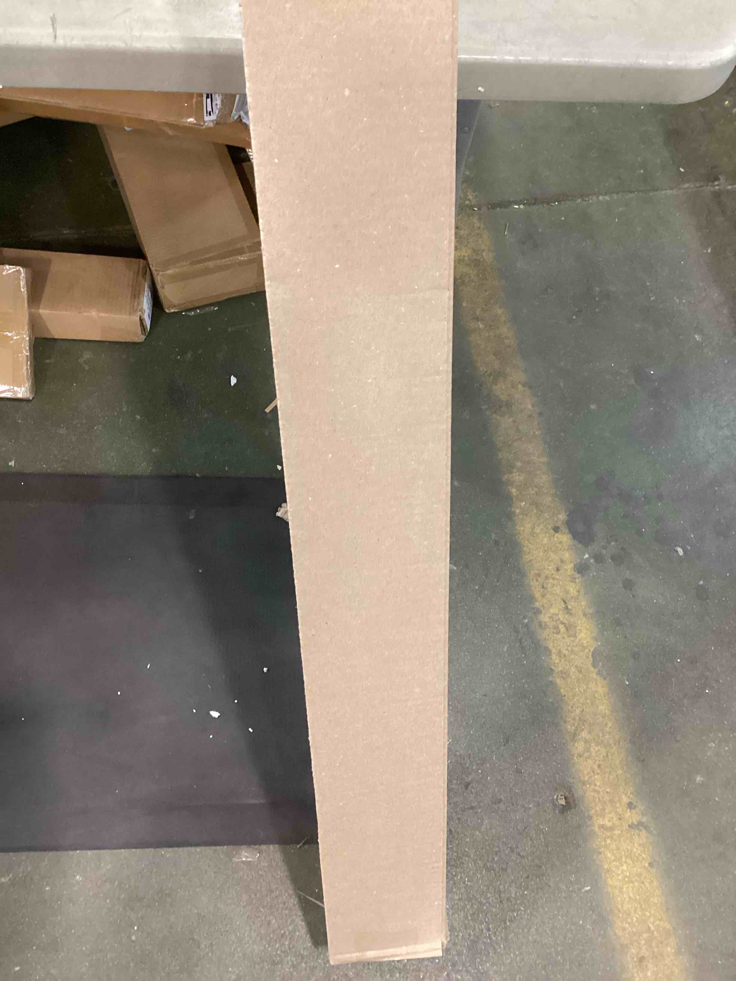 https://s3.amazonaws.com/lotting-images-prod/bidfta/GRN5919918_1711220947100.jpeg