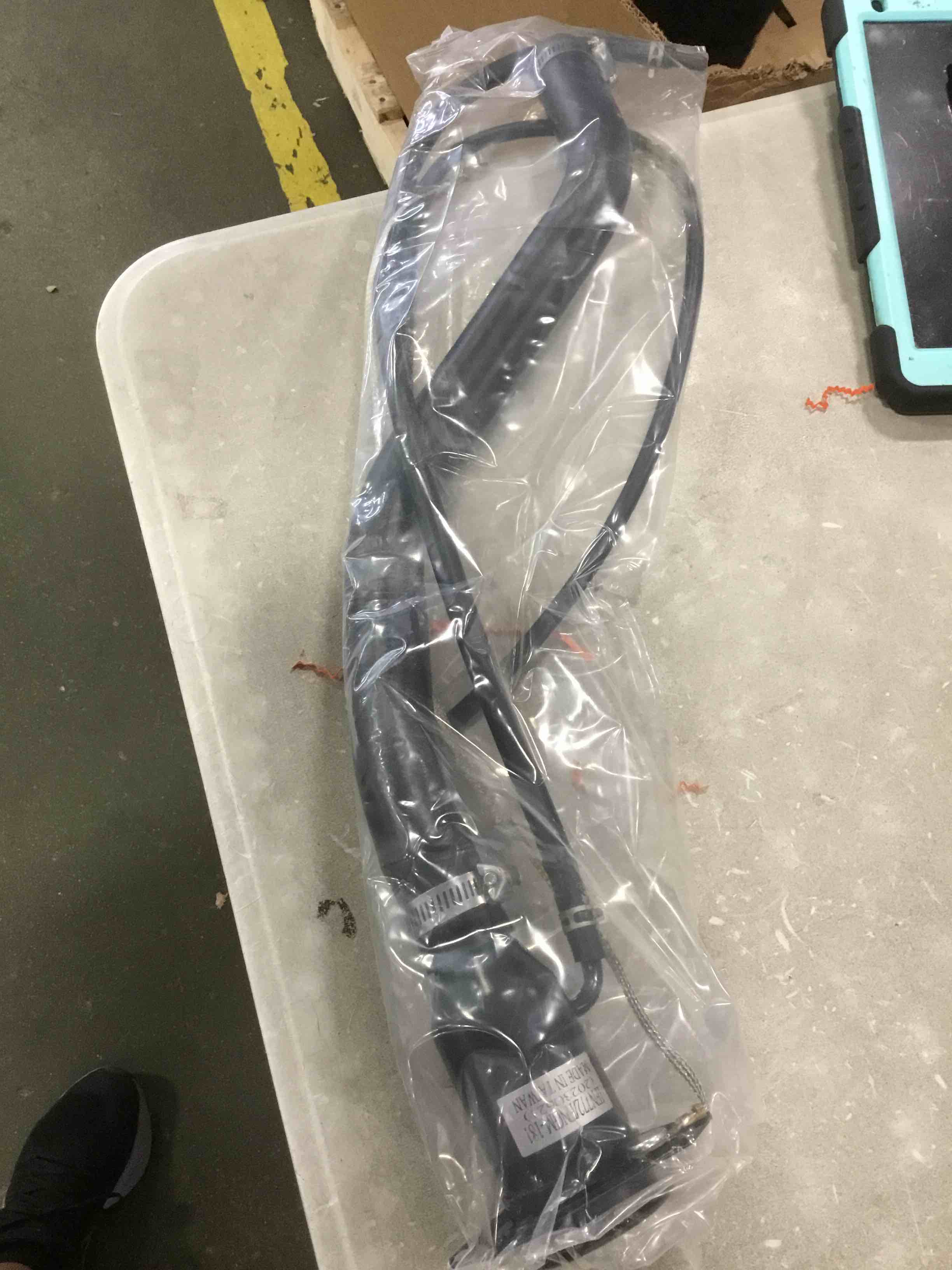 https://s3.amazonaws.com/lotting-images-prod/bidfta/GRN5920507_1711569083686.jpeg