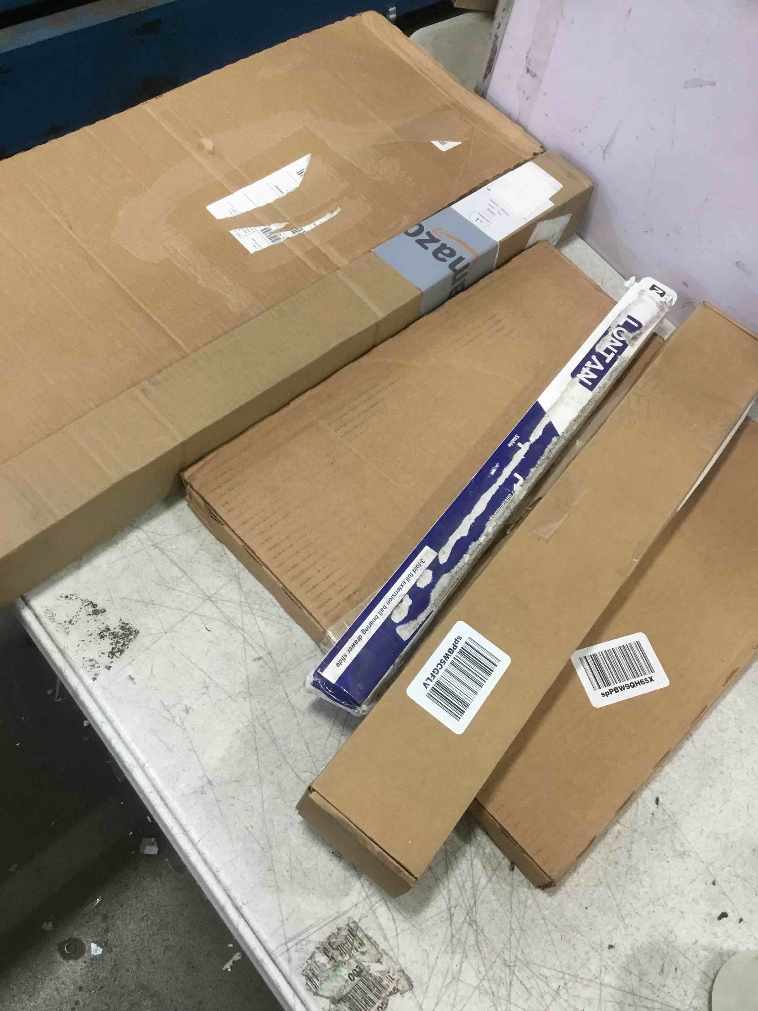 https://s3.amazonaws.com/lotting-images-prod/bidfta/GRN5920906_1711742549425.jpeg
