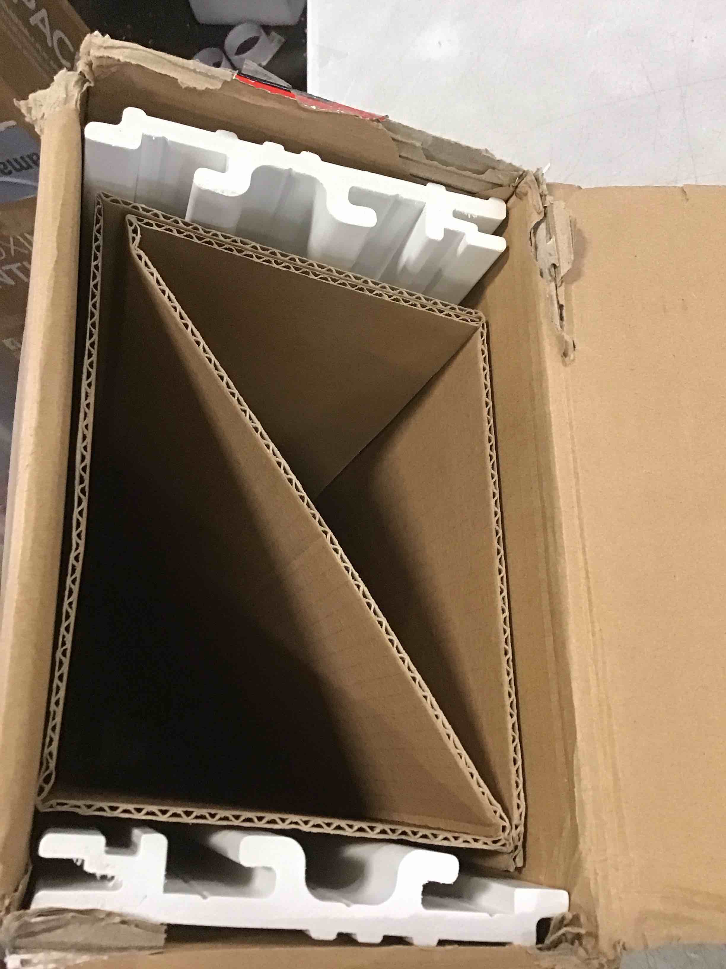 https://s3.amazonaws.com/lotting-images-prod/bidfta/GRN5922010_1711477056049.jpeg