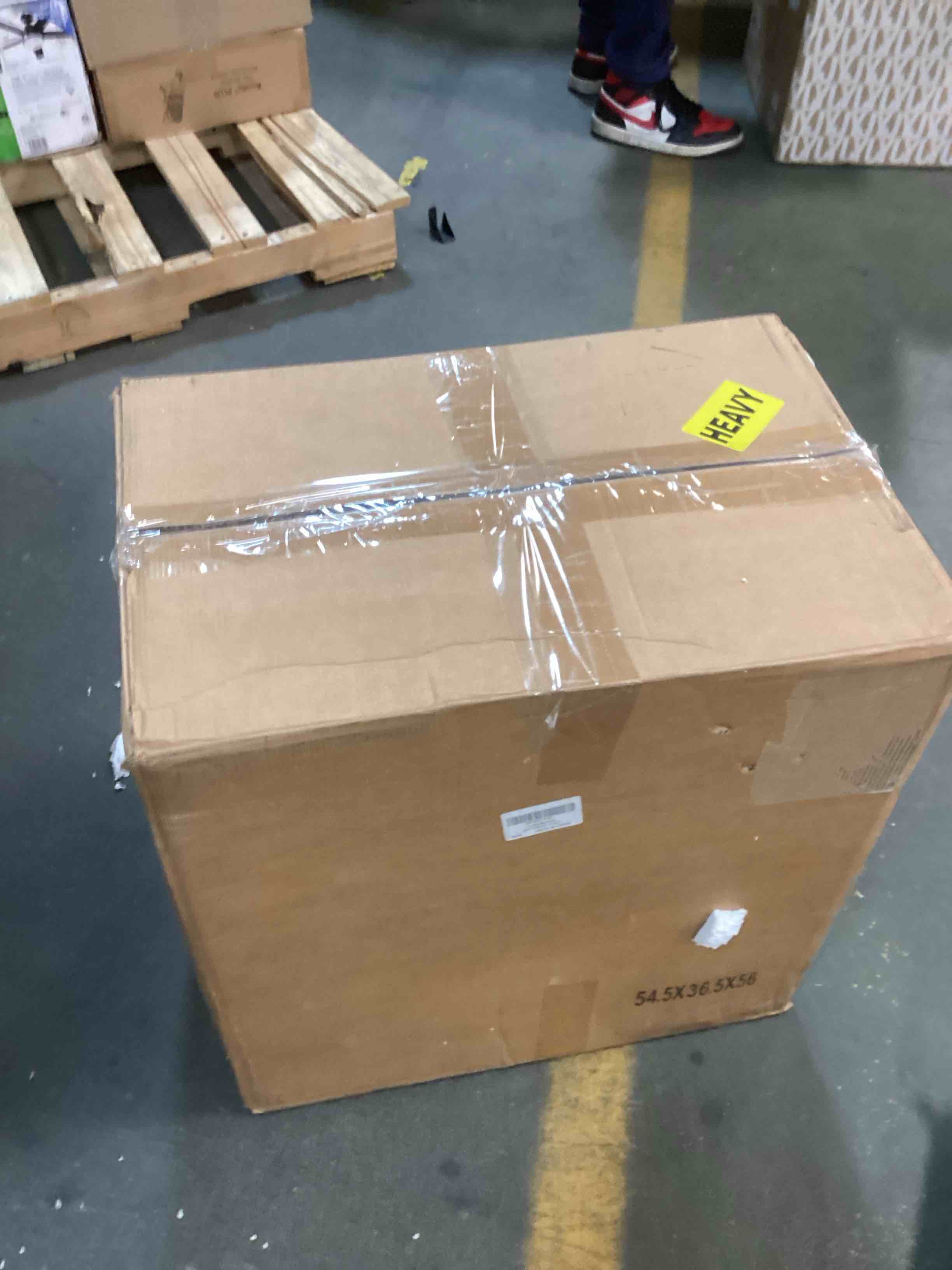 https://s3.amazonaws.com/lotting-images-prod/bidfta/GRN5923420_1711715942391.jpeg
