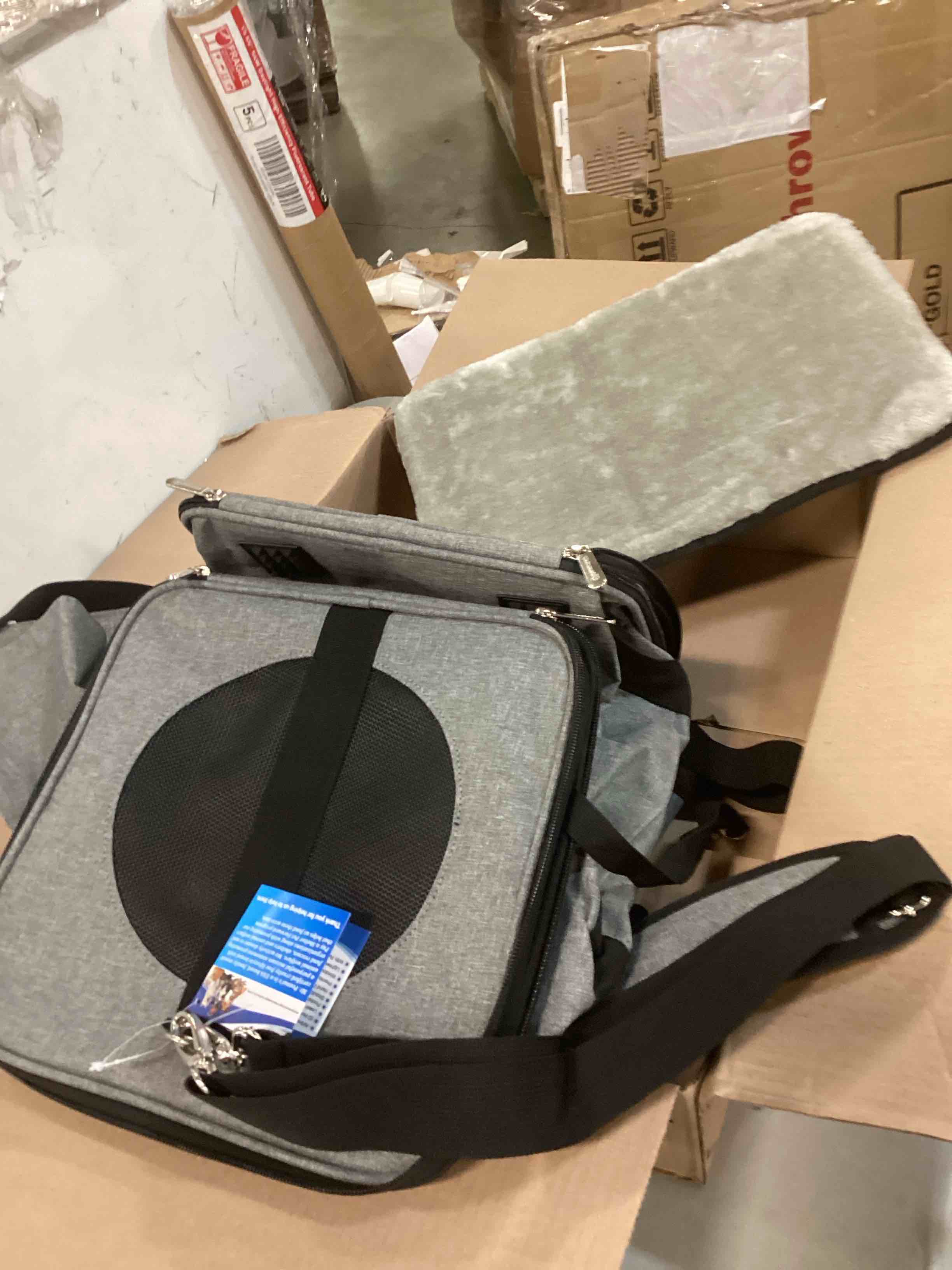 https://s3.amazonaws.com/lotting-images-prod/bidfta/GRN5923763_1712061011011.jpeg