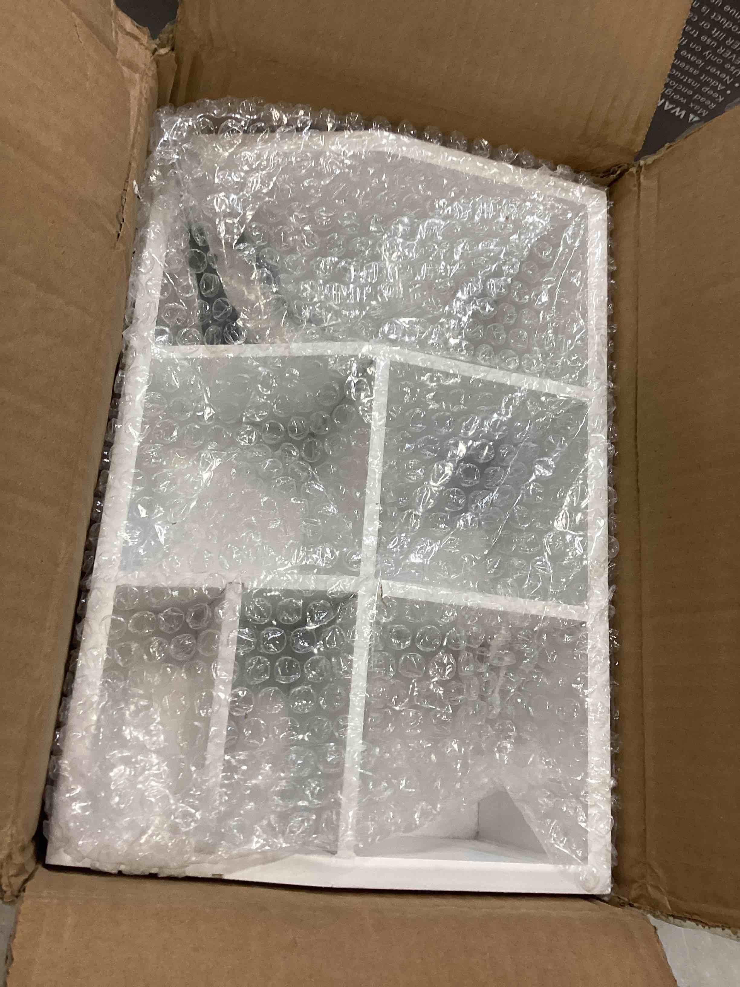 https://s3.amazonaws.com/lotting-images-prod/bidfta/GRN5927940_1710942374296.jpeg