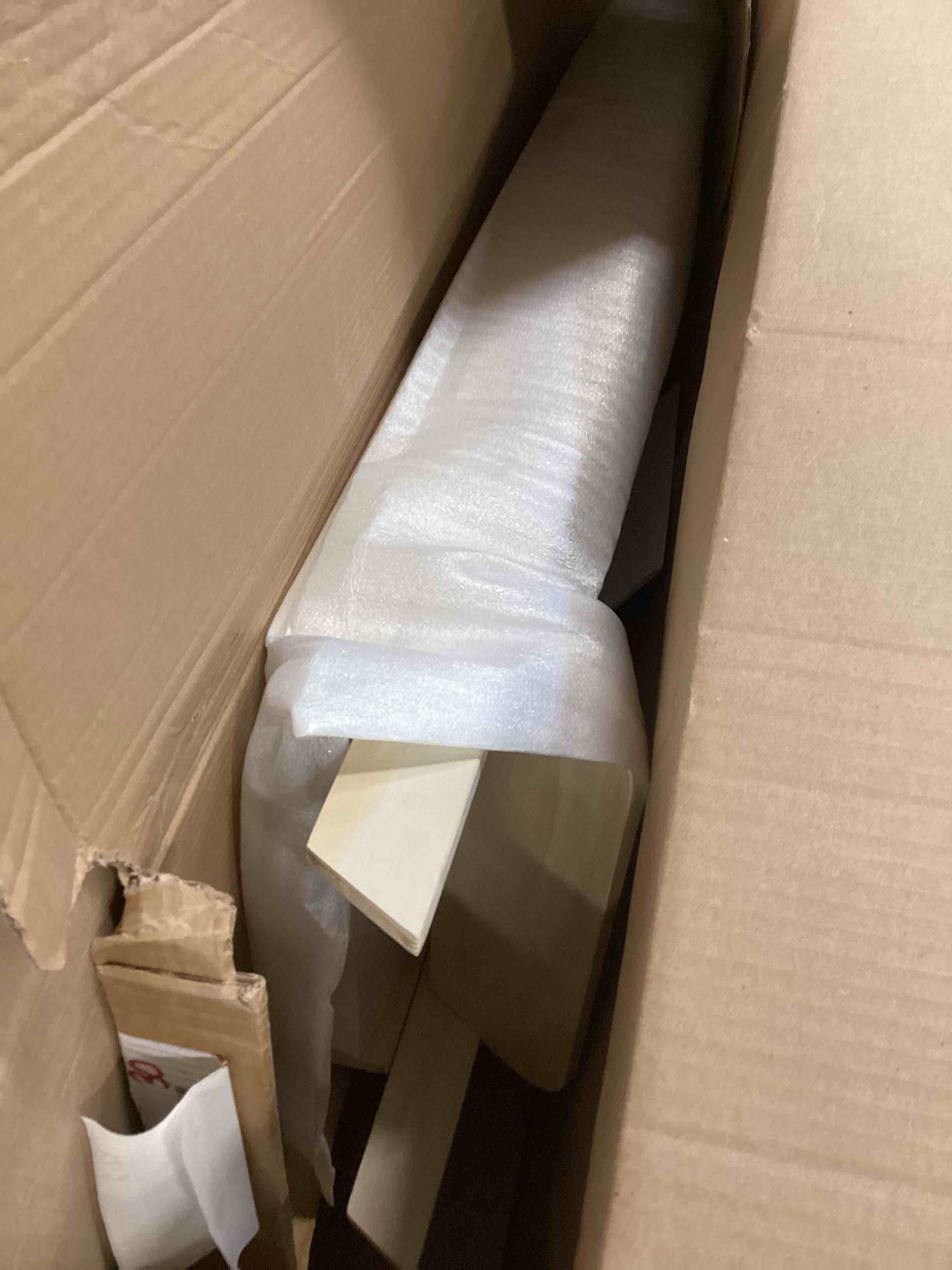 https://s3.amazonaws.com/lotting-images-prod/bidfta/GRN5928209_1711026958023.jpeg