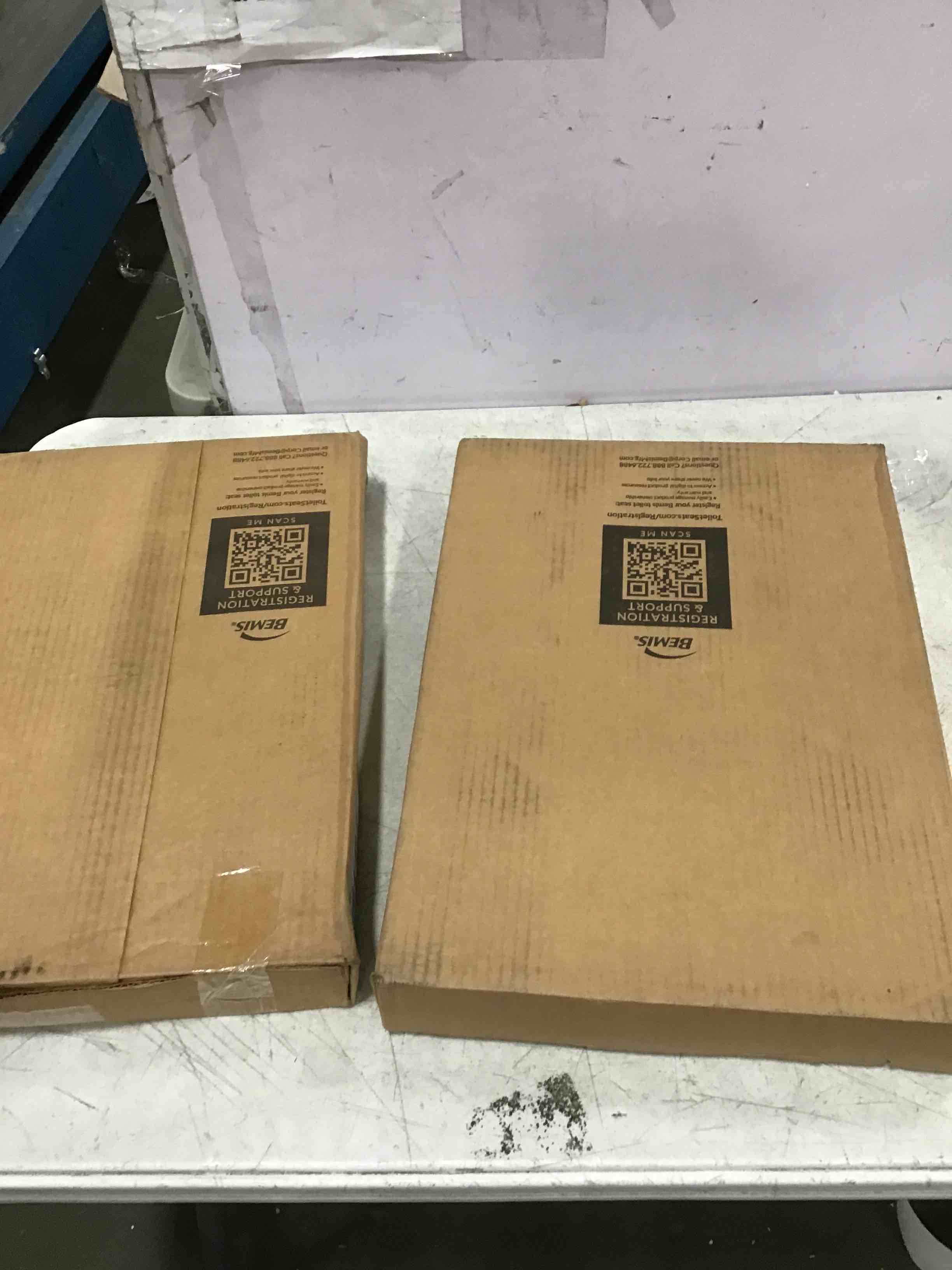 https://s3.amazonaws.com/lotting-images-prod/bidfta/GRN5932511_1710767124920.jpeg