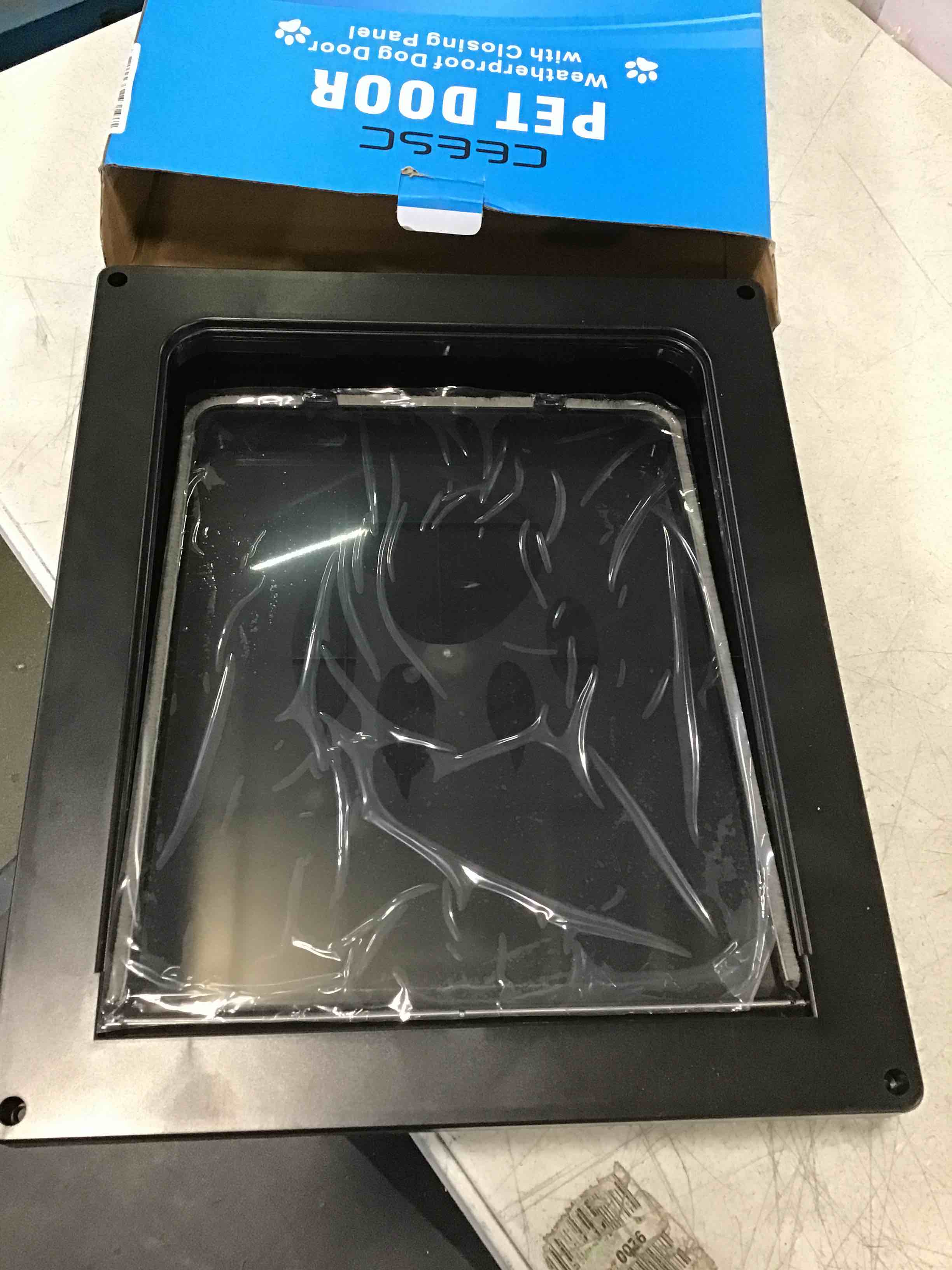 https://s3.amazonaws.com/lotting-images-prod/bidfta/GRN5933326_1710604486940.jpeg