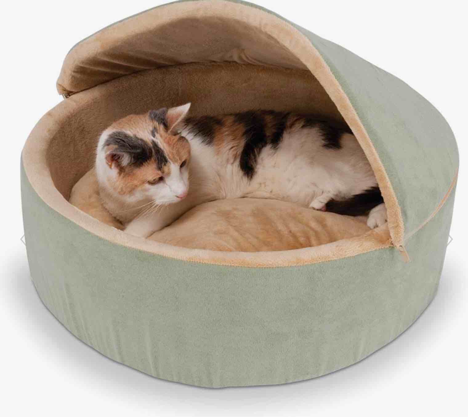 The Warming Cat Bed