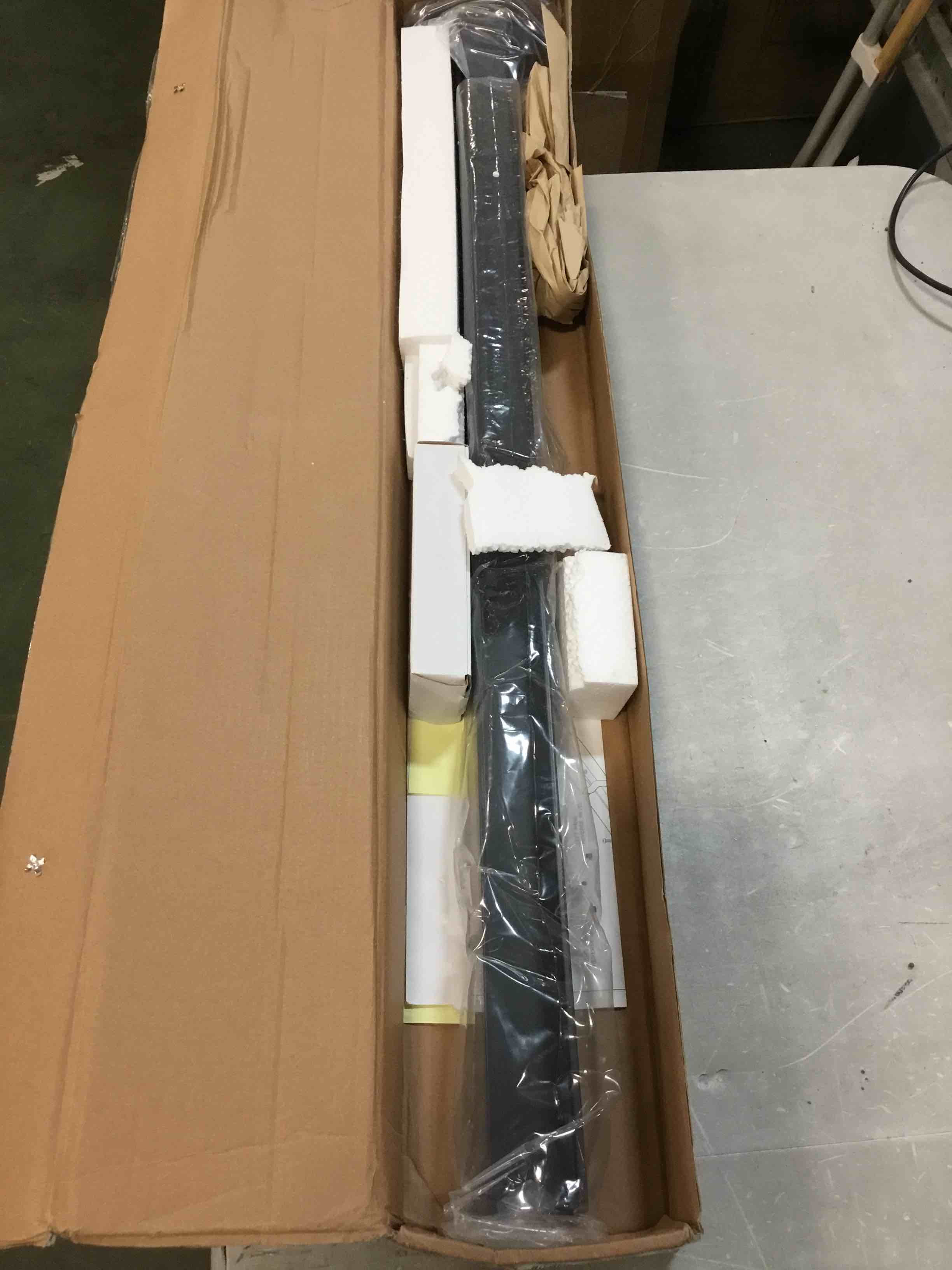 https://s3.amazonaws.com/lotting-images-prod/bidfta/GRN5934925_1710427672137.jpeg