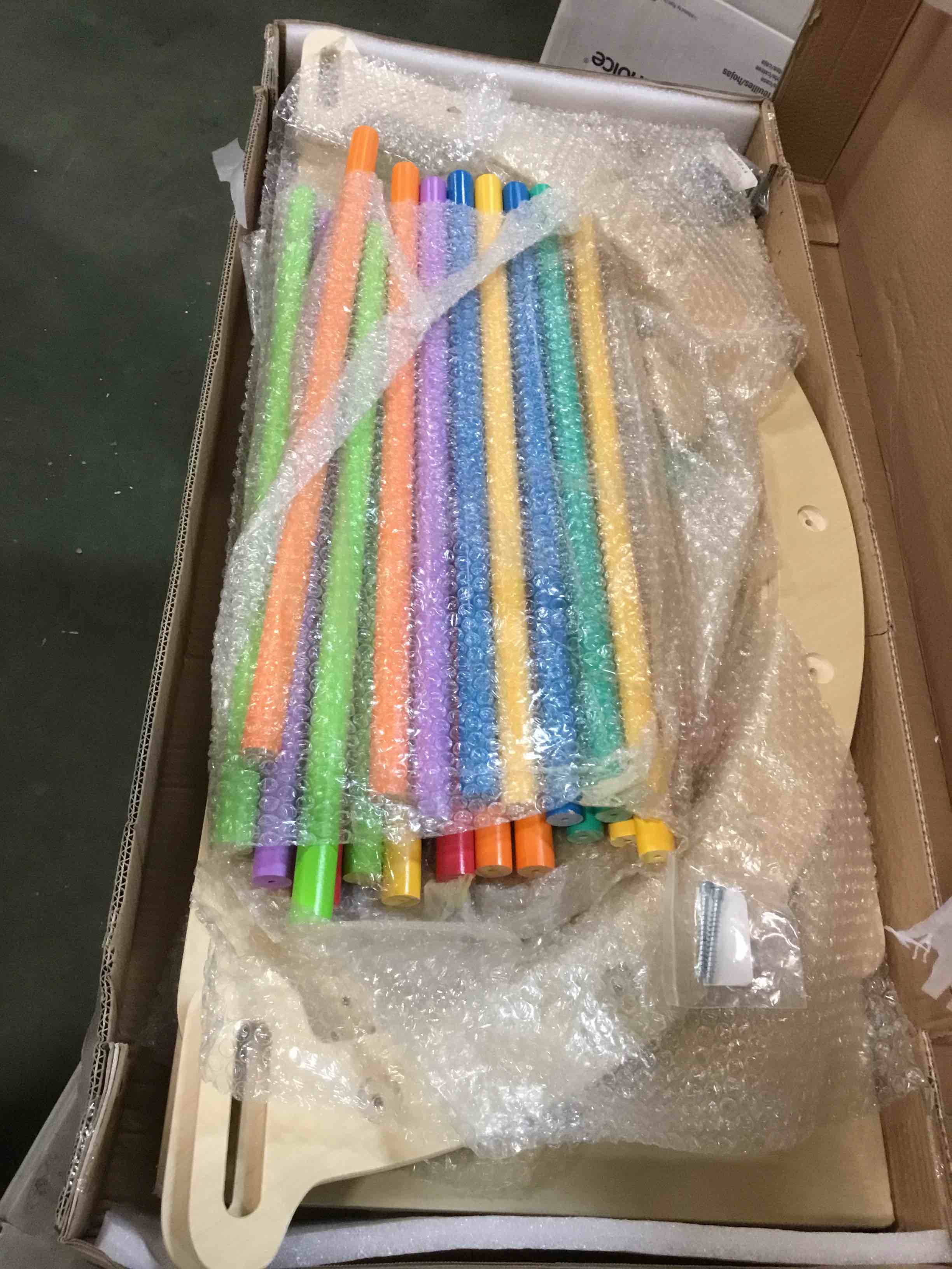 https://s3.amazonaws.com/lotting-images-prod/bidfta/GRN5934983_1710438607397.jpeg