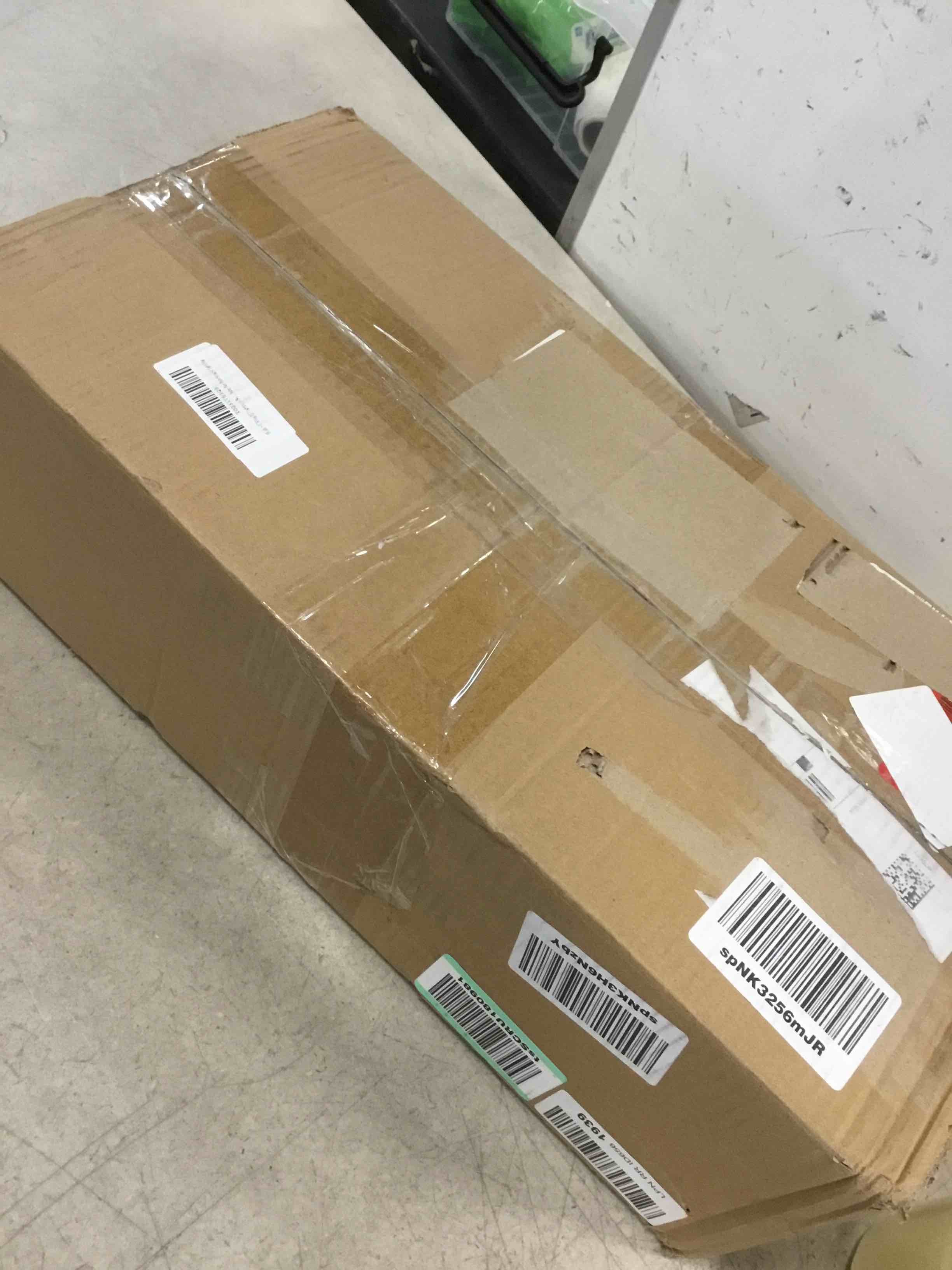https://s3.amazonaws.com/lotting-images-prod/bidfta/GRN5935565_1710862350515.jpeg