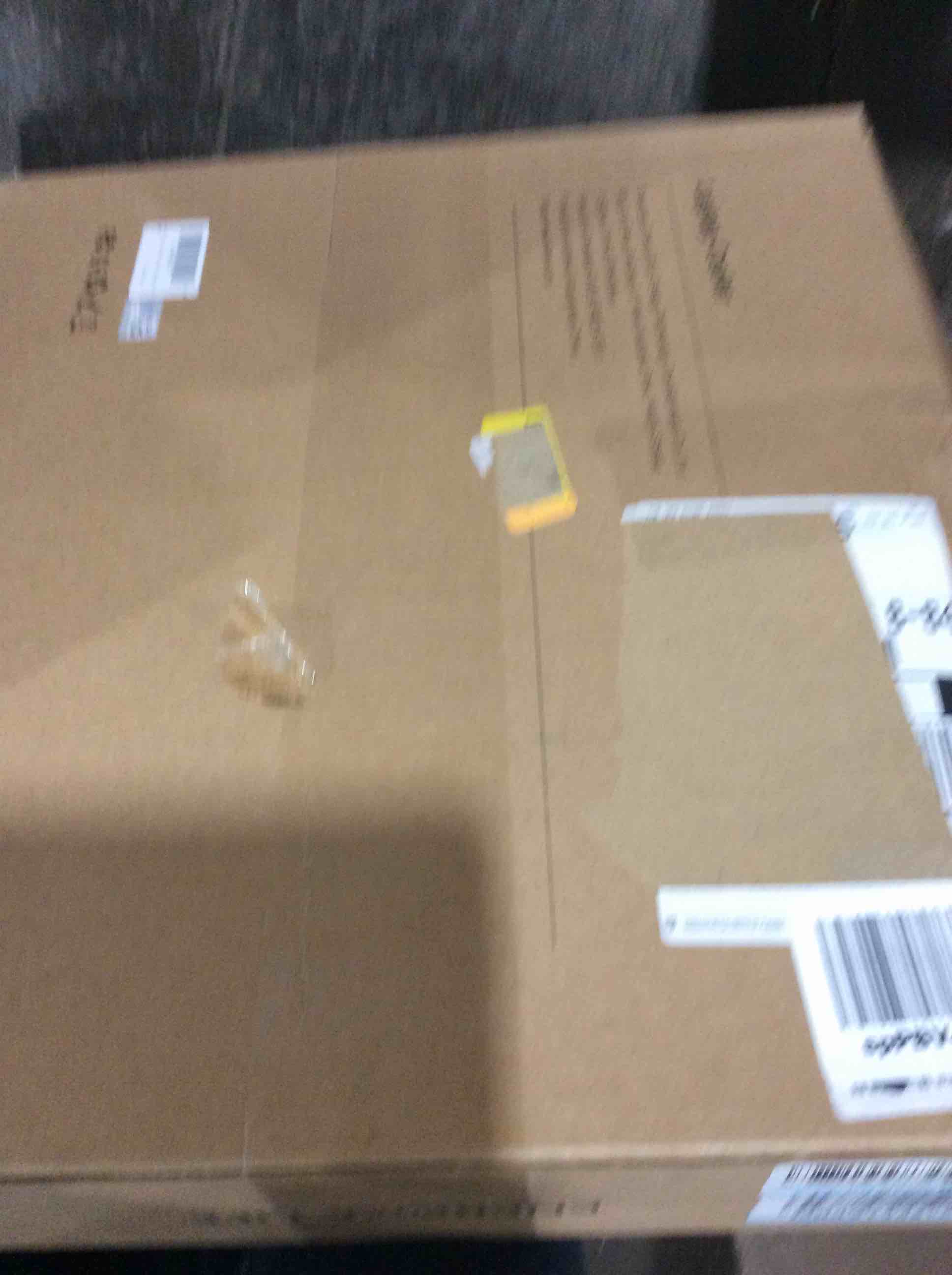 https://s3.amazonaws.com/lotting-images-prod/bidfta/GRN5936119_1707316368488.jpeg