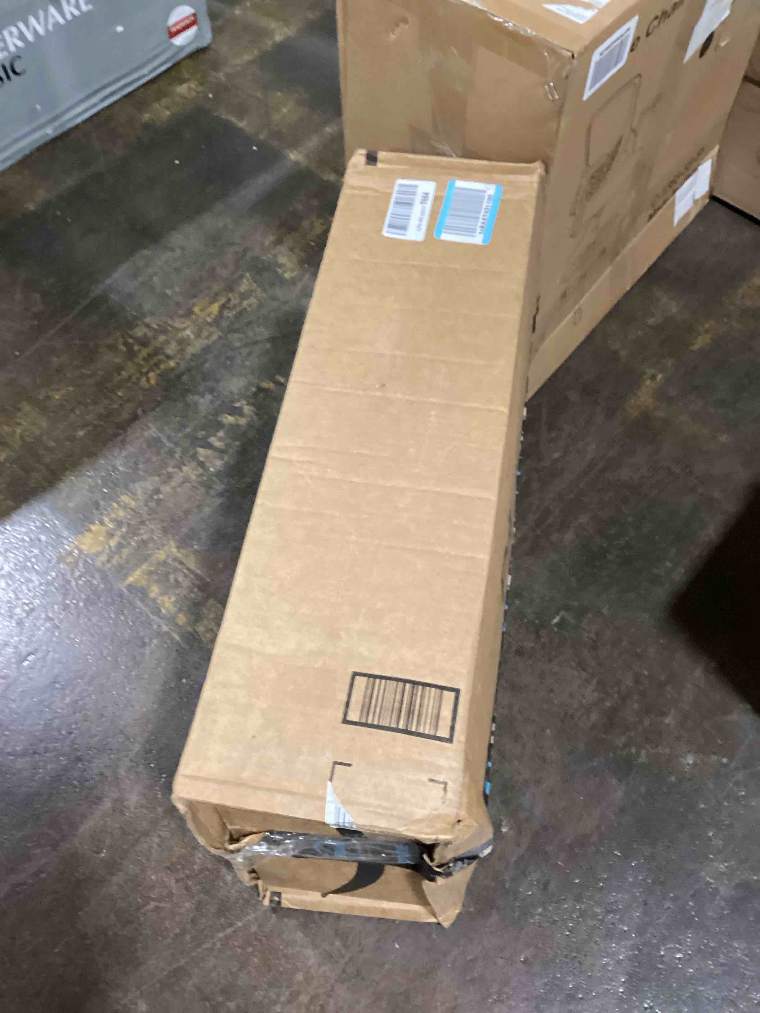 https://s3.amazonaws.com/lotting-images-prod/bidfta/GRN5937540_1707407339769.jpeg