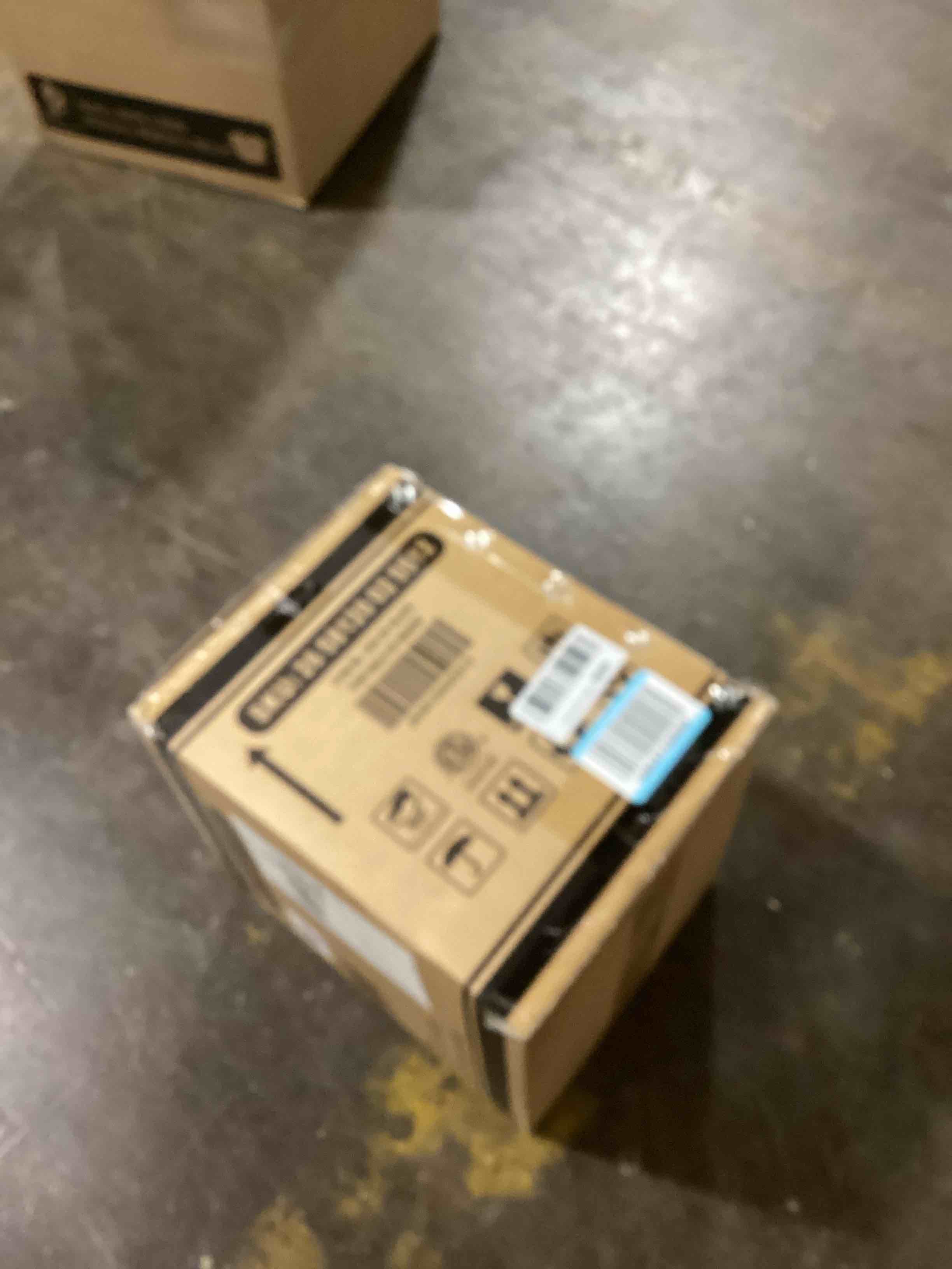 https://s3.amazonaws.com/lotting-images-prod/bidfta/GRN5937828_1707421814666.jpeg