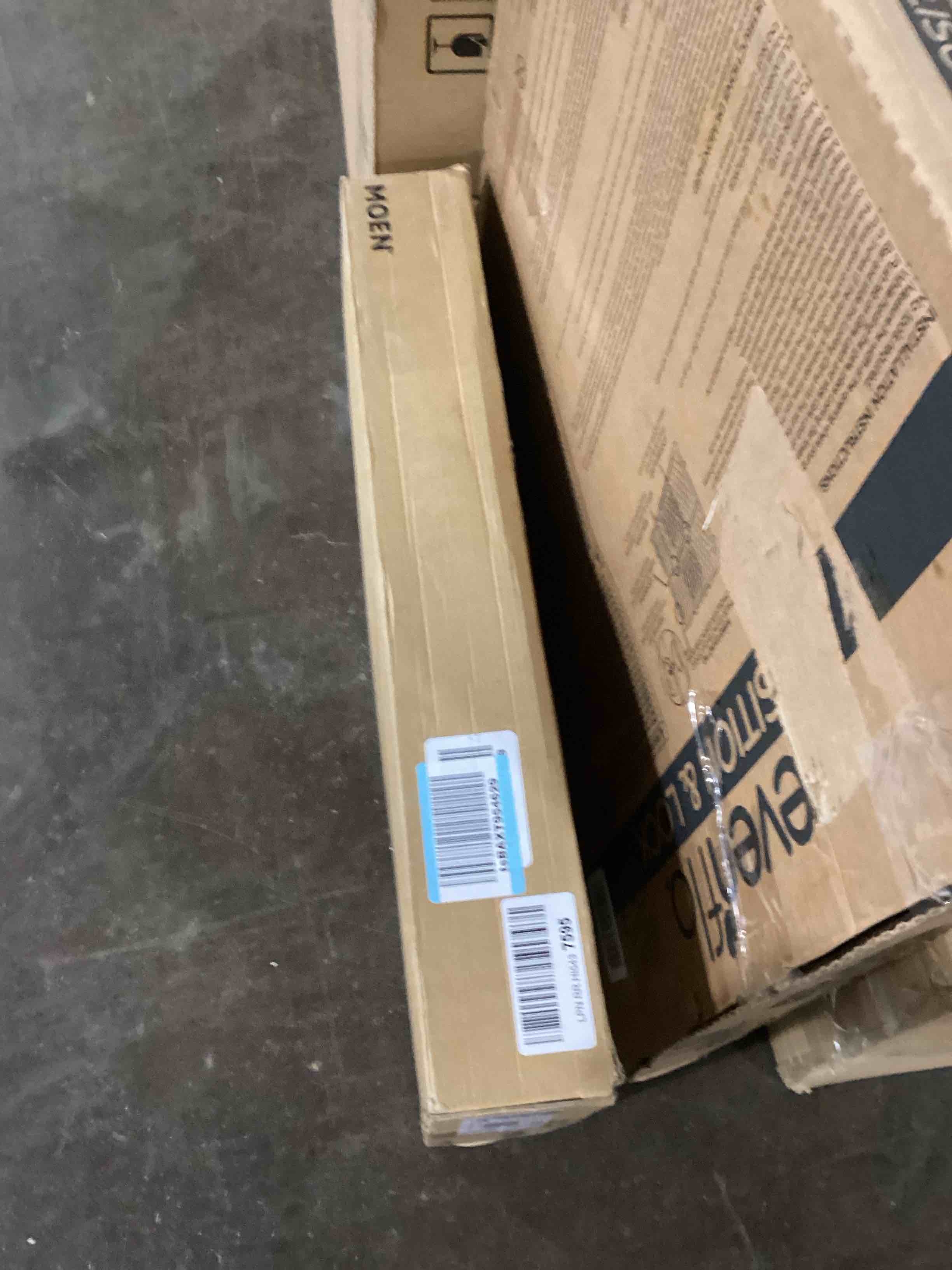 https://s3.amazonaws.com/lotting-images-prod/bidfta/GRN5937838_1707422529147.jpeg