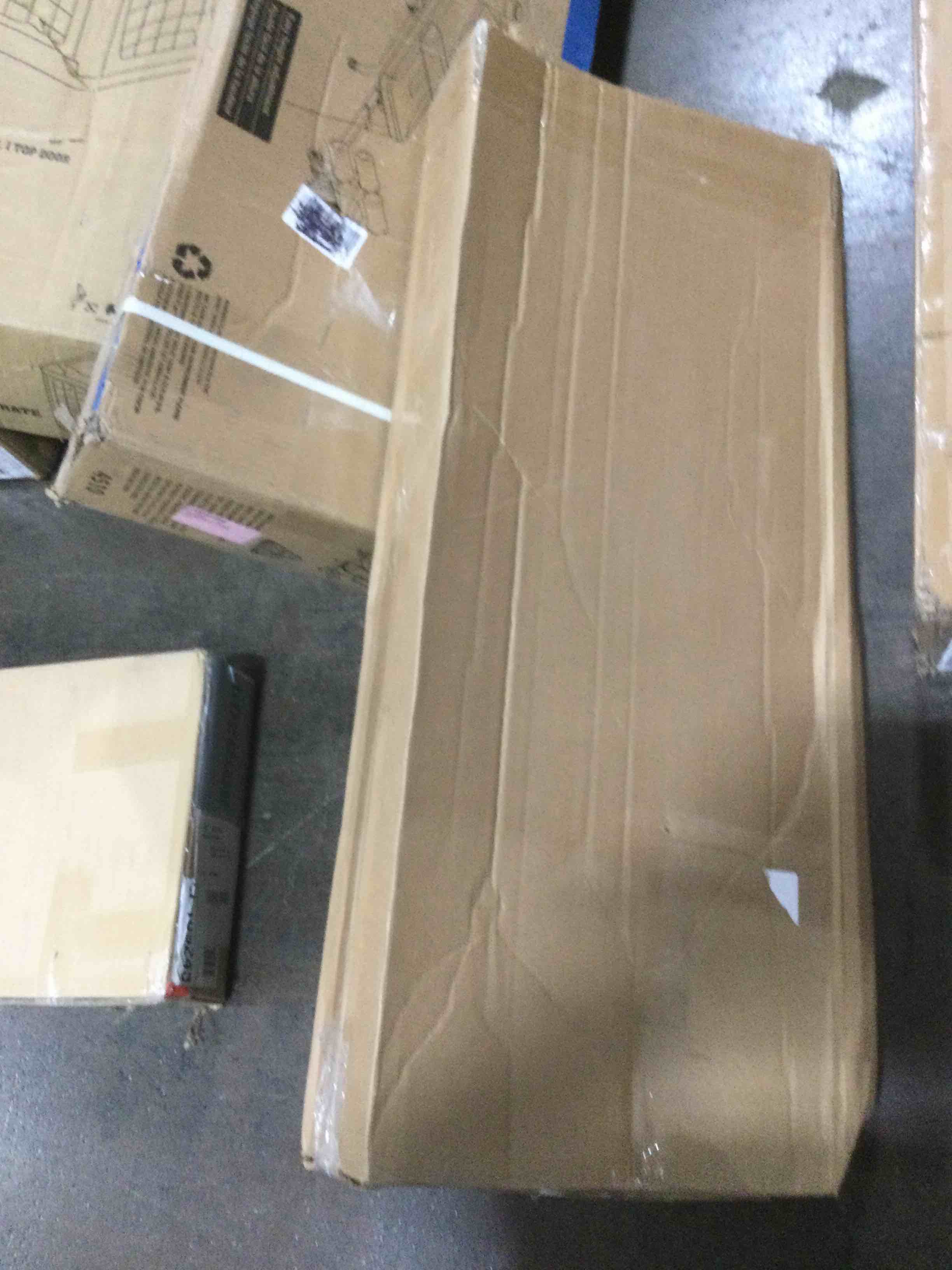 https://s3.amazonaws.com/lotting-images-prod/bidfta/GRN5939685_1709743664666.jpeg