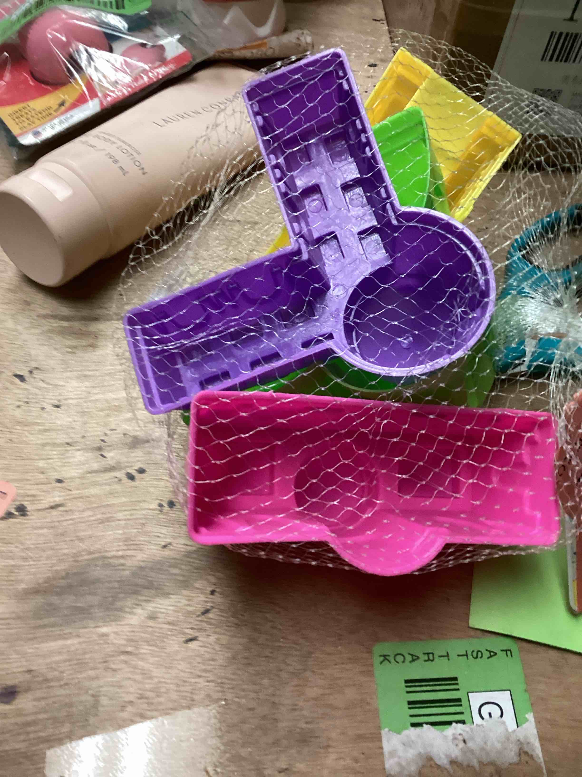 kids toys for playing in the sand