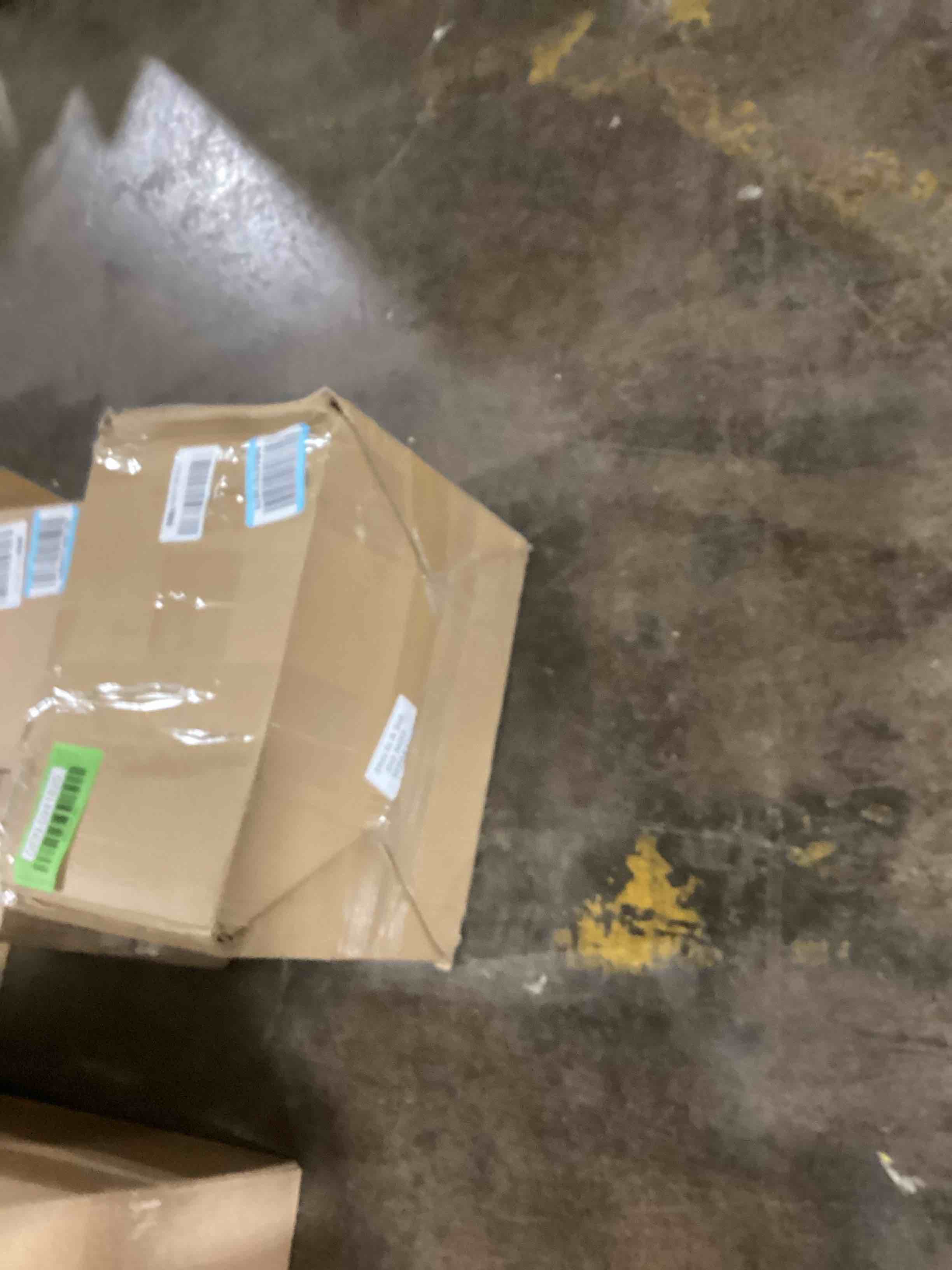 https://s3.amazonaws.com/lotting-images-prod/bidfta/GRN5941820_1716403072370.jpeg