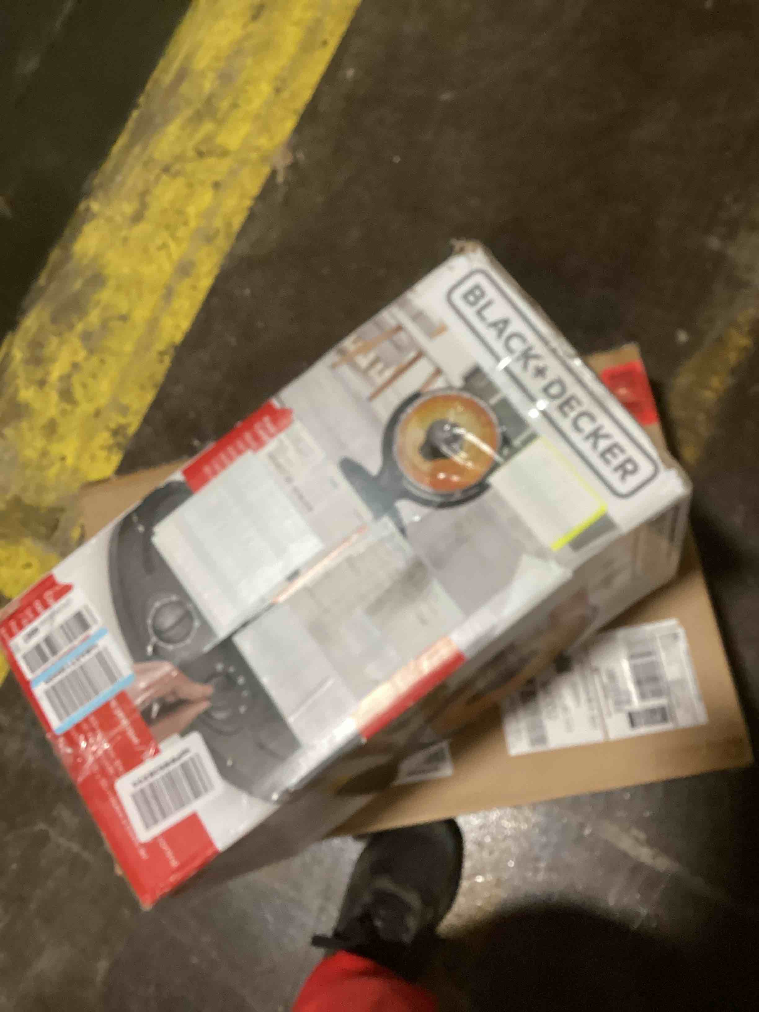 https://s3.amazonaws.com/lotting-images-prod/bidfta/GRN5944171_1707858207753.jpeg