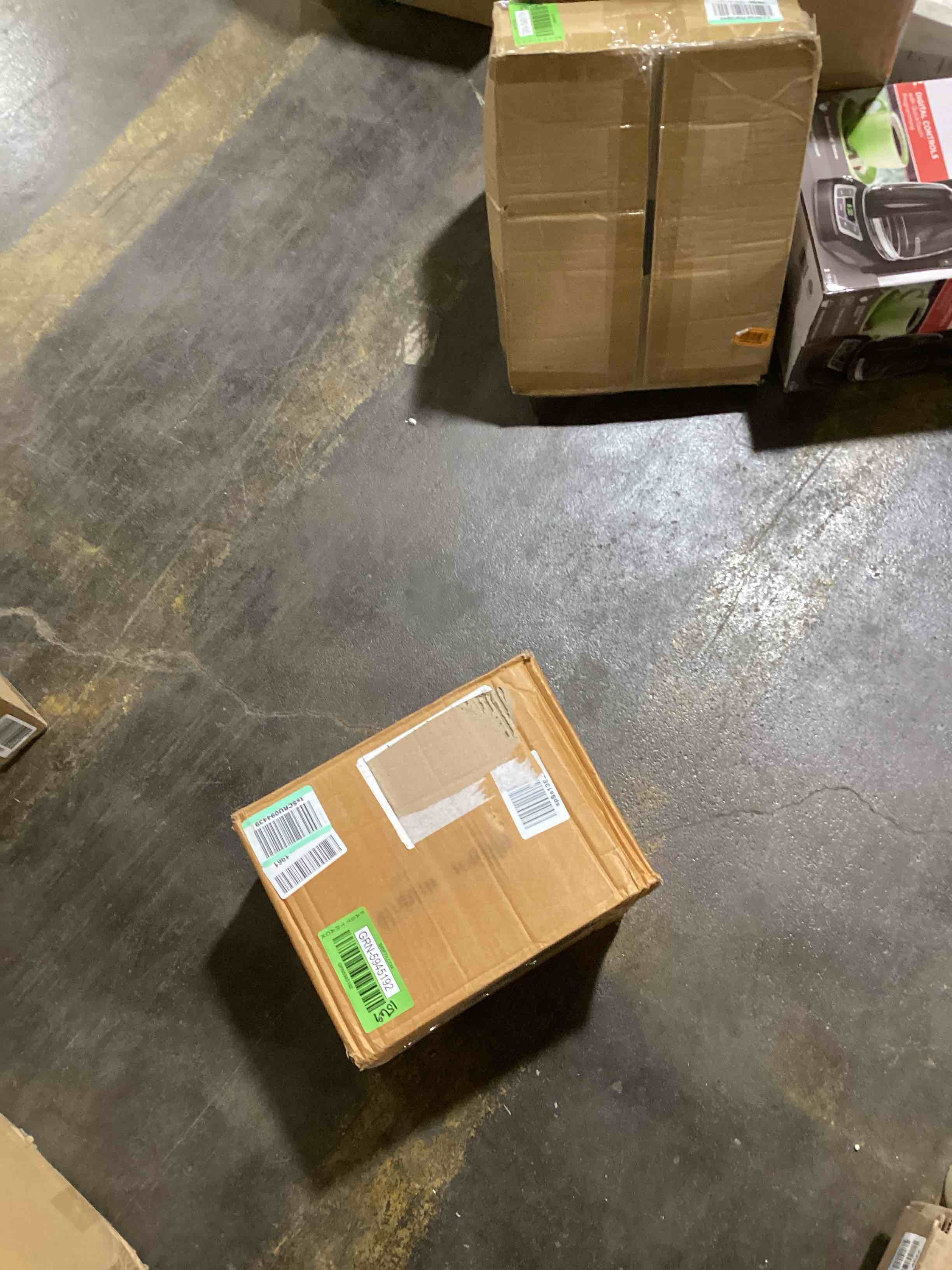 https://s3.amazonaws.com/lotting-images-prod/bidfta/GRN5945192_1708962234667.jpeg
