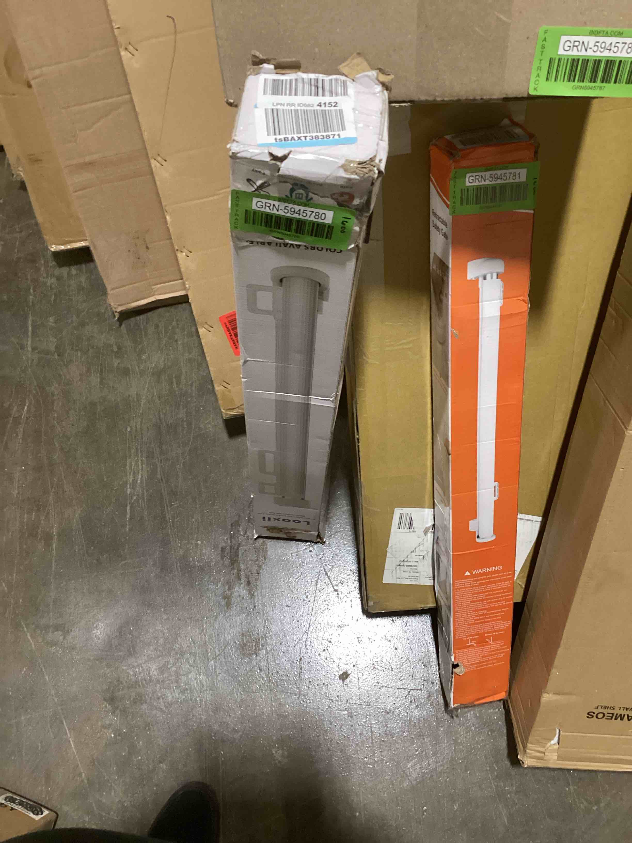 https://s3.amazonaws.com/lotting-images-prod/bidfta/GRN5945780_1709050743446.jpeg