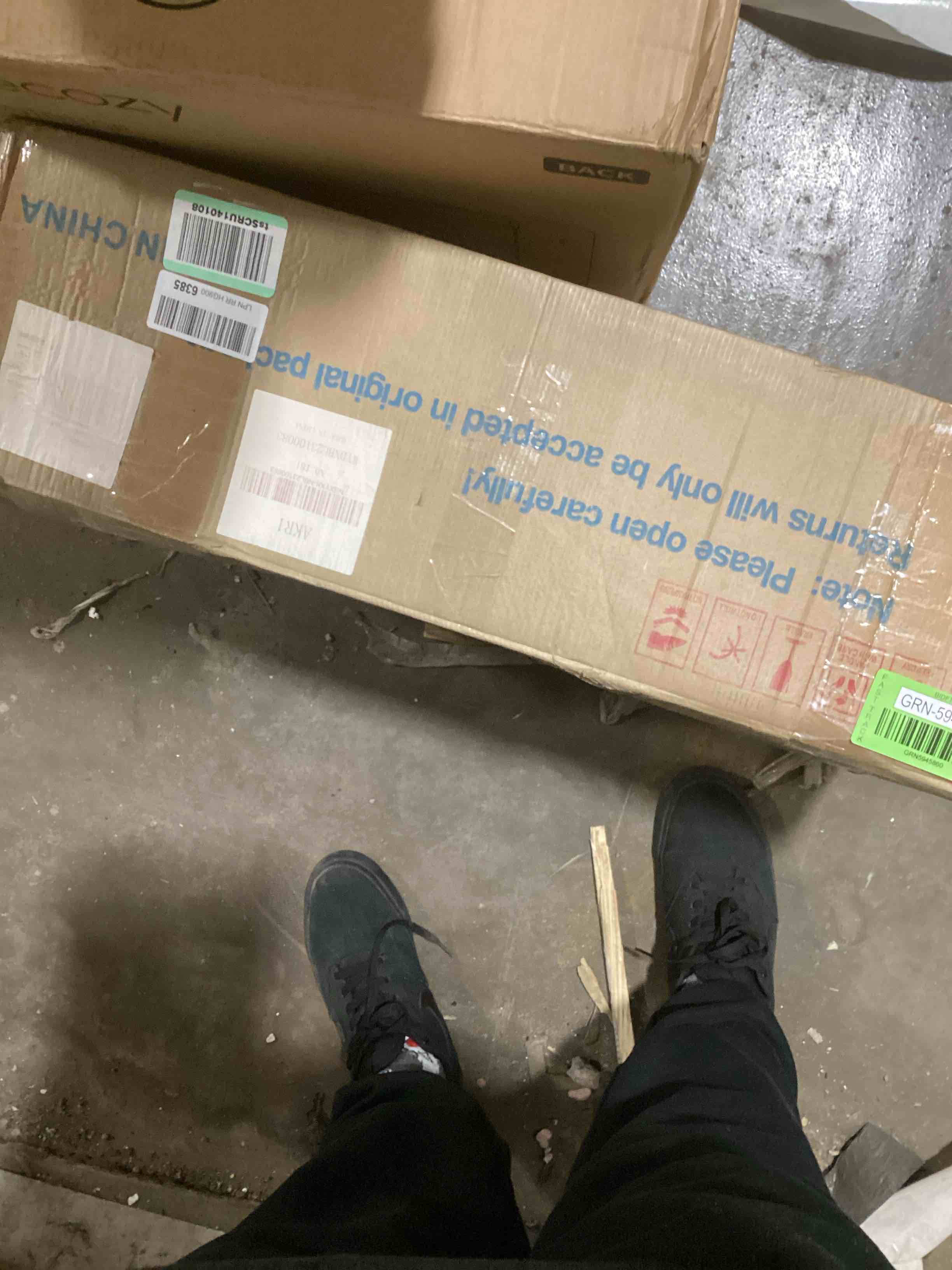 https://s3.amazonaws.com/lotting-images-prod/bidfta/GRN5945860_1709052413344.jpeg