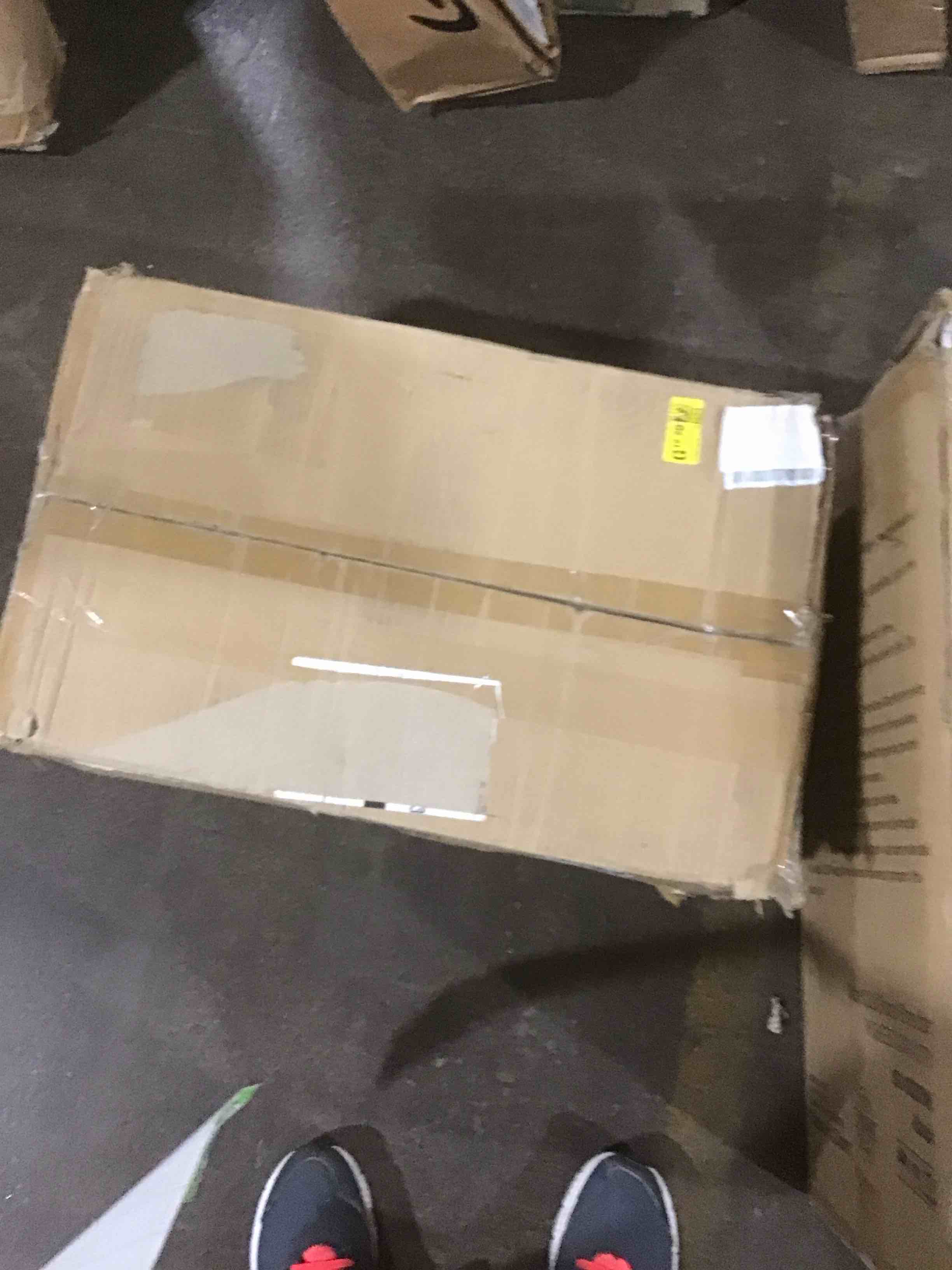 https://s3.amazonaws.com/lotting-images-prod/bidfta/GRN5947142_1708720843936.jpeg