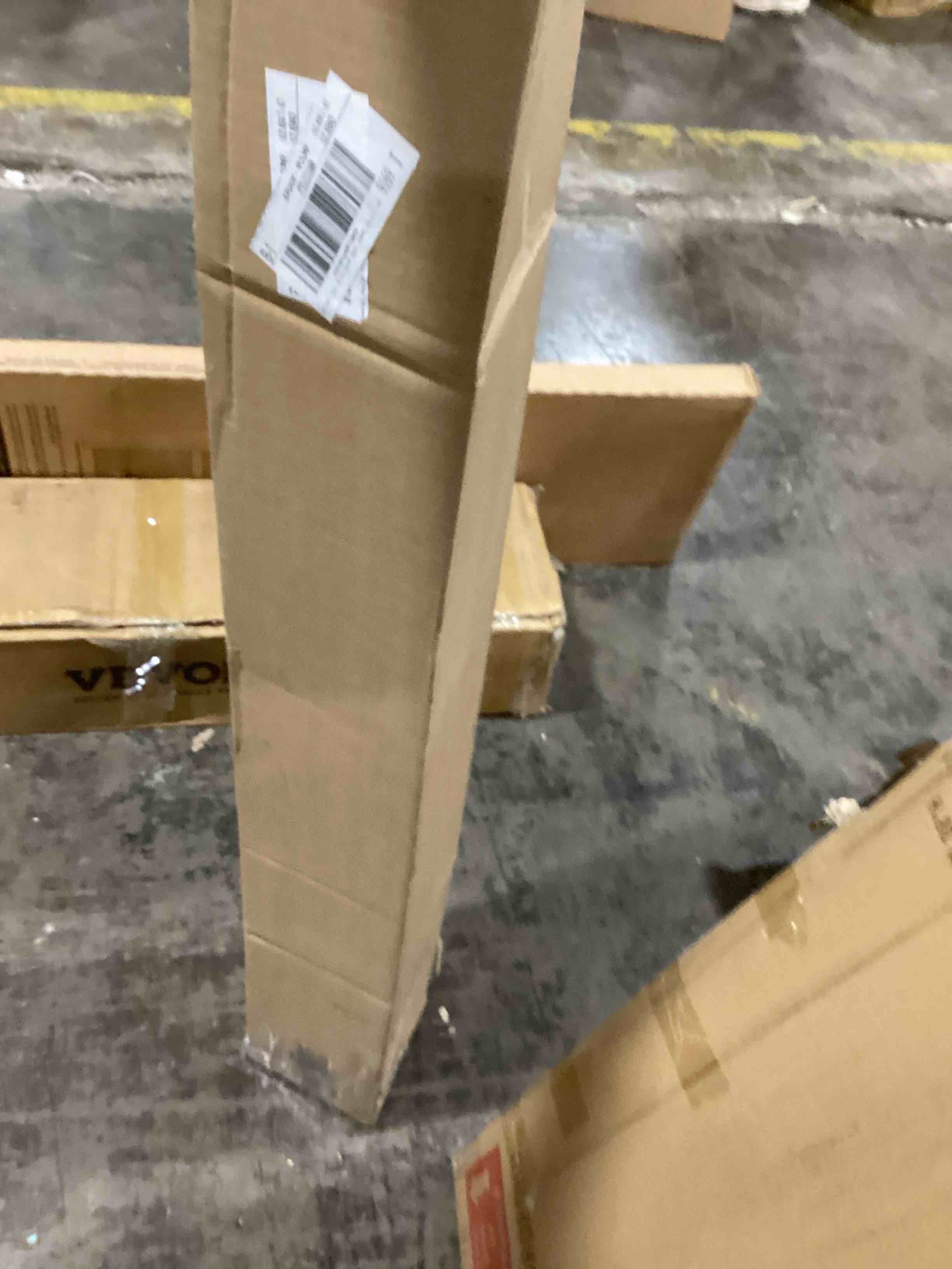 https://s3.amazonaws.com/lotting-images-prod/bidfta/GRN5948098_1718031932150.jpeg