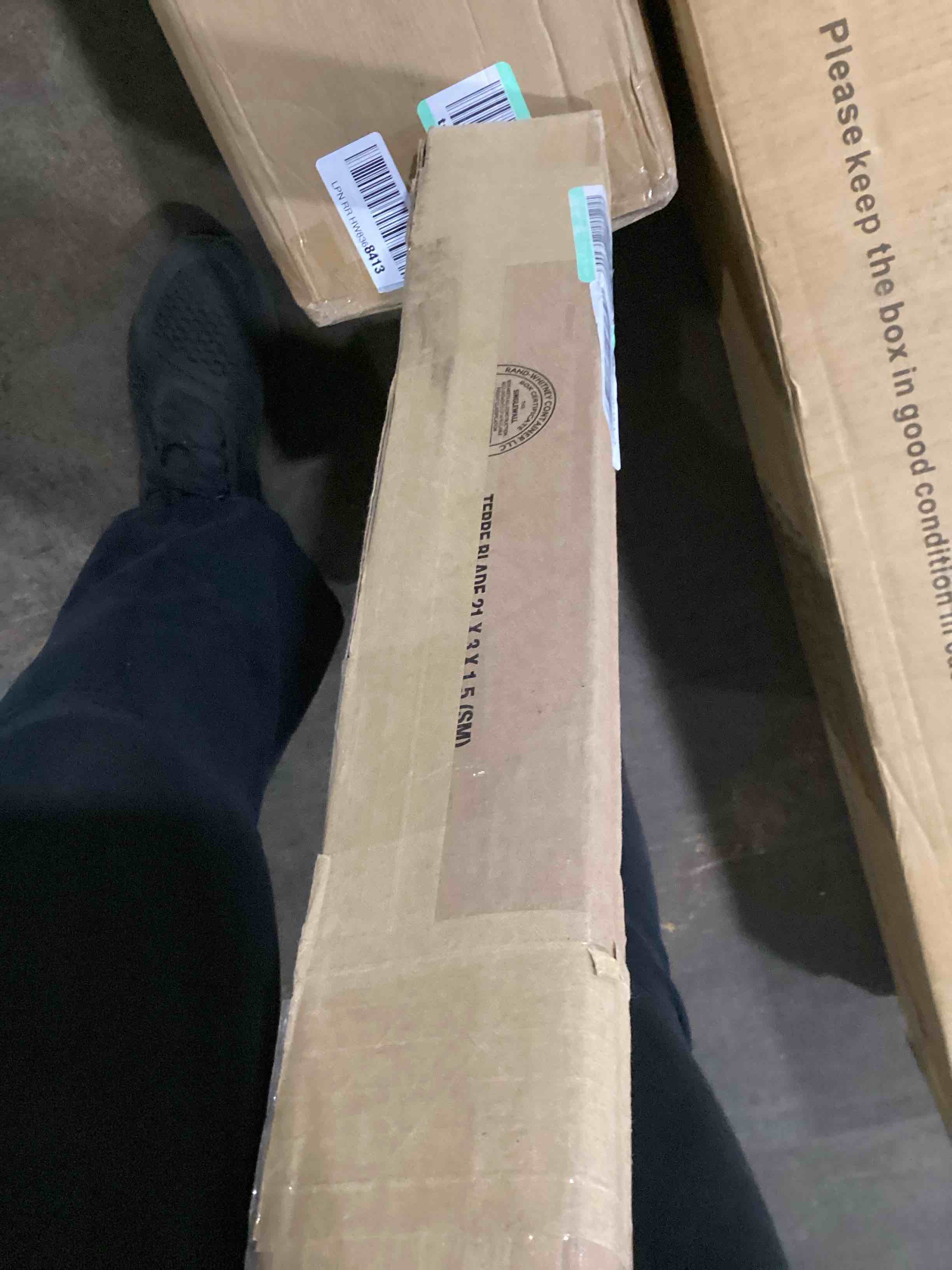 https://s3.amazonaws.com/lotting-images-prod/bidfta/GRN5948170_1718135334697.jpeg