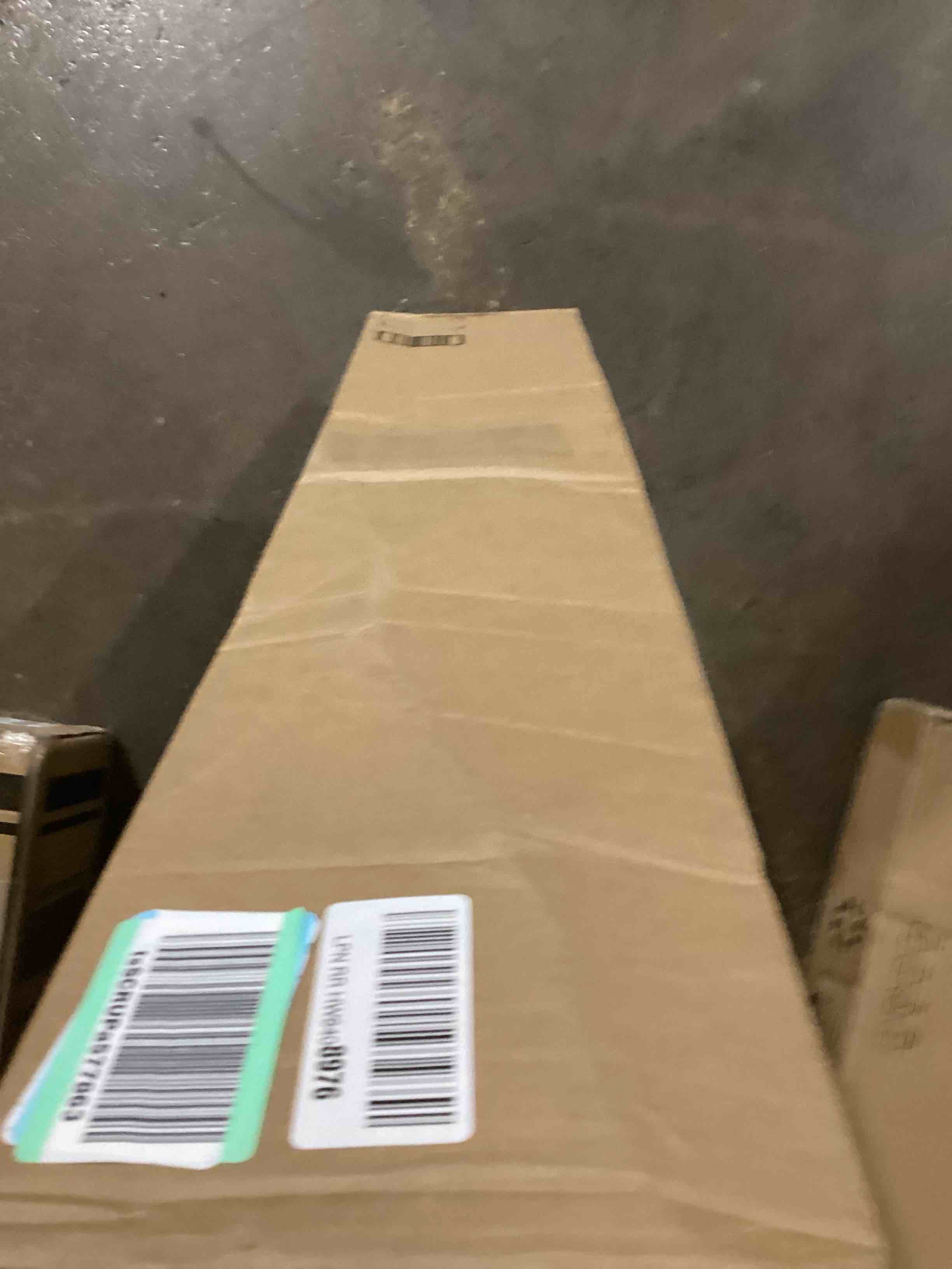 https://s3.amazonaws.com/lotting-images-prod/bidfta/GRN5948176_1718135704914.jpeg