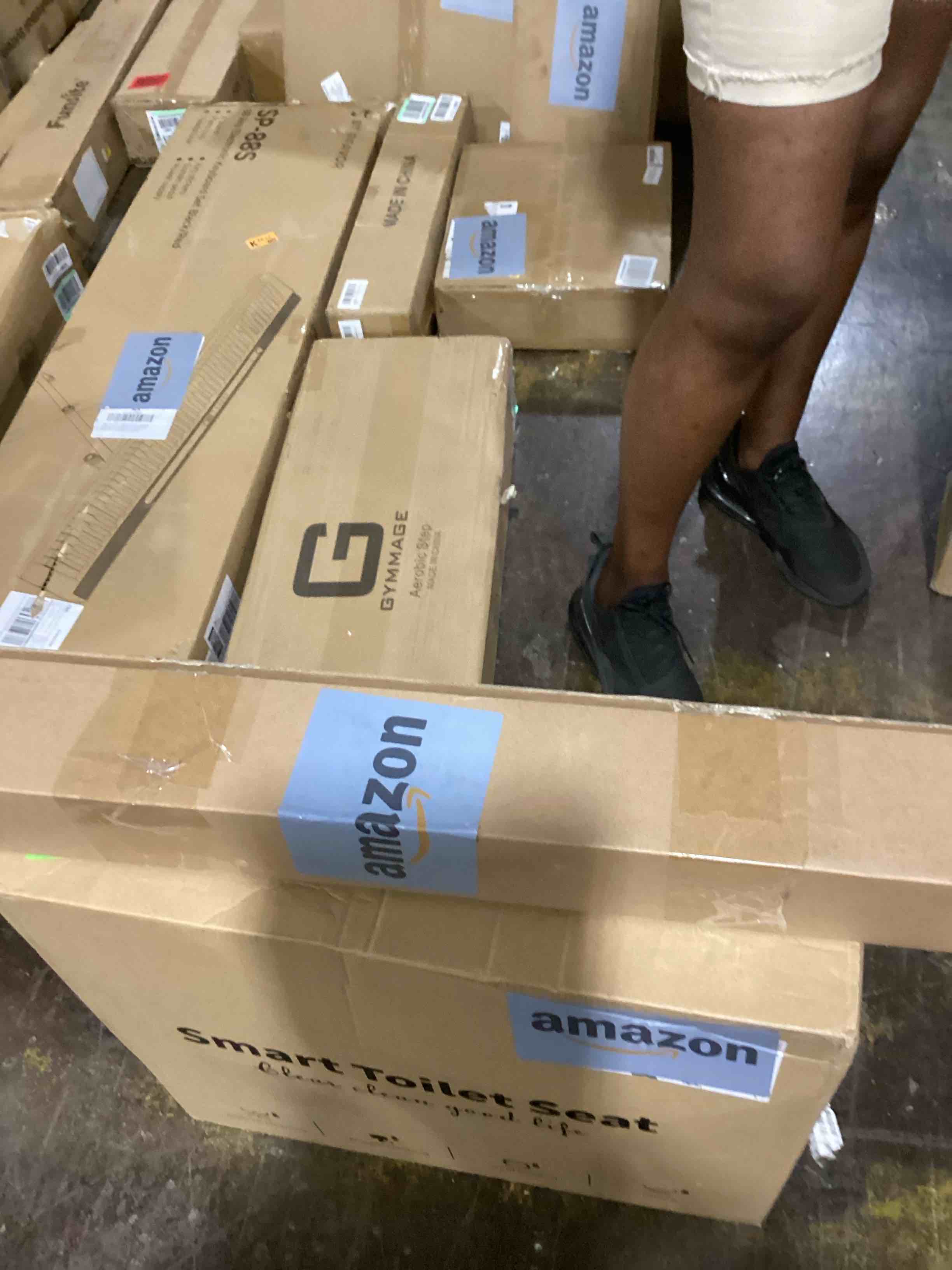 https://s3.amazonaws.com/lotting-images-prod/bidfta/GRN5948385_1718301456545.jpeg