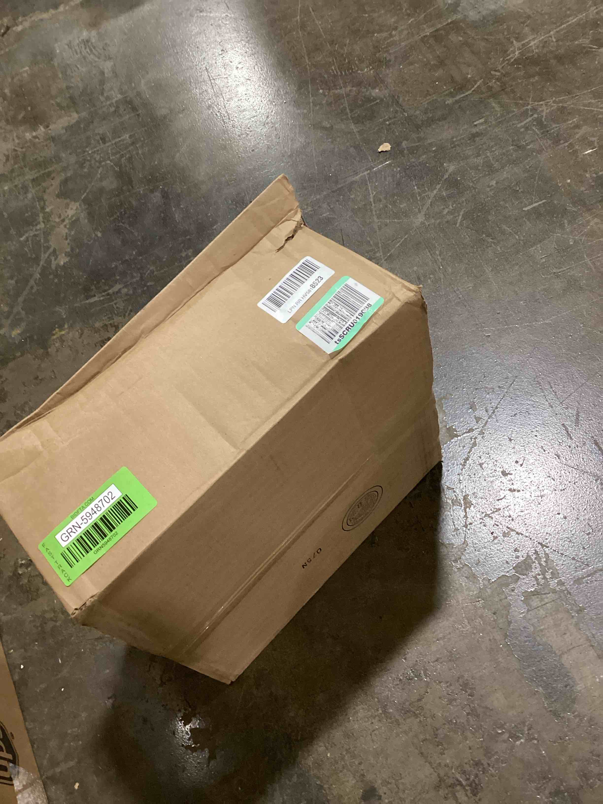 https://s3.amazonaws.com/lotting-images-prod/bidfta/GRN5948702_1718803262410.jpeg