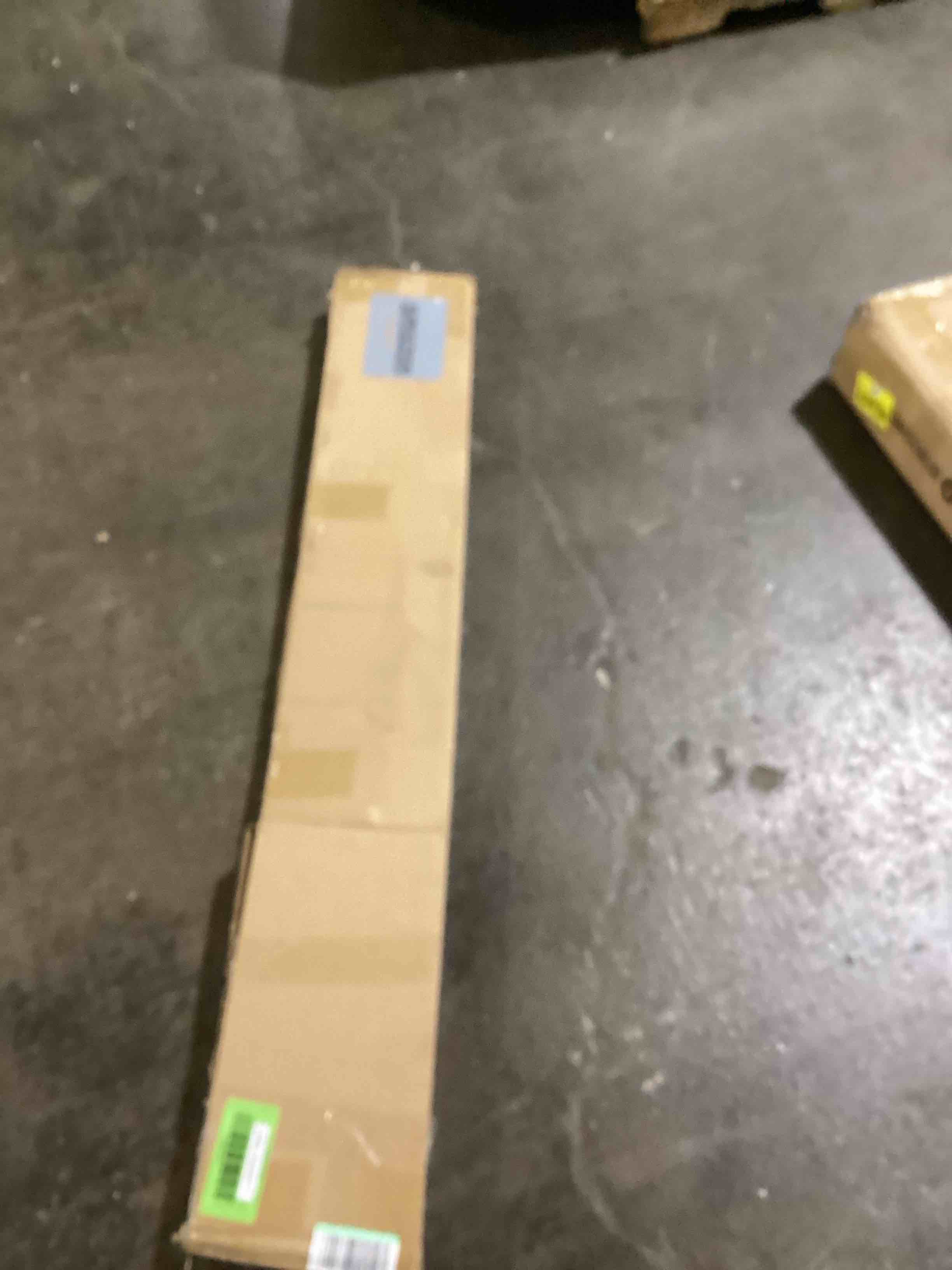 https://s3.amazonaws.com/lotting-images-prod/bidfta/GRN5949917_1718126093117.jpeg