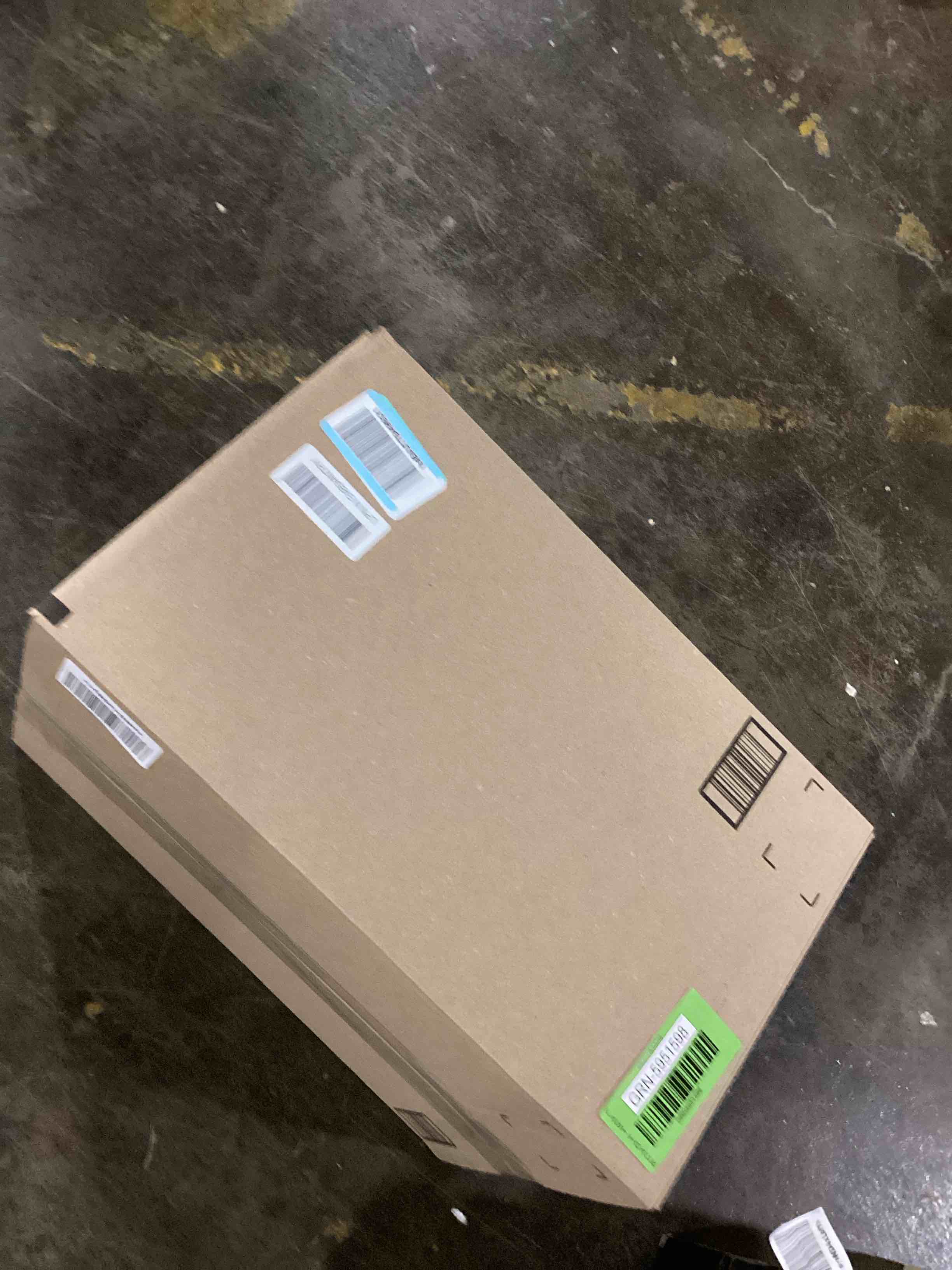 https://s3.amazonaws.com/lotting-images-prod/bidfta/GRN5951598_1720537977946.jpeg