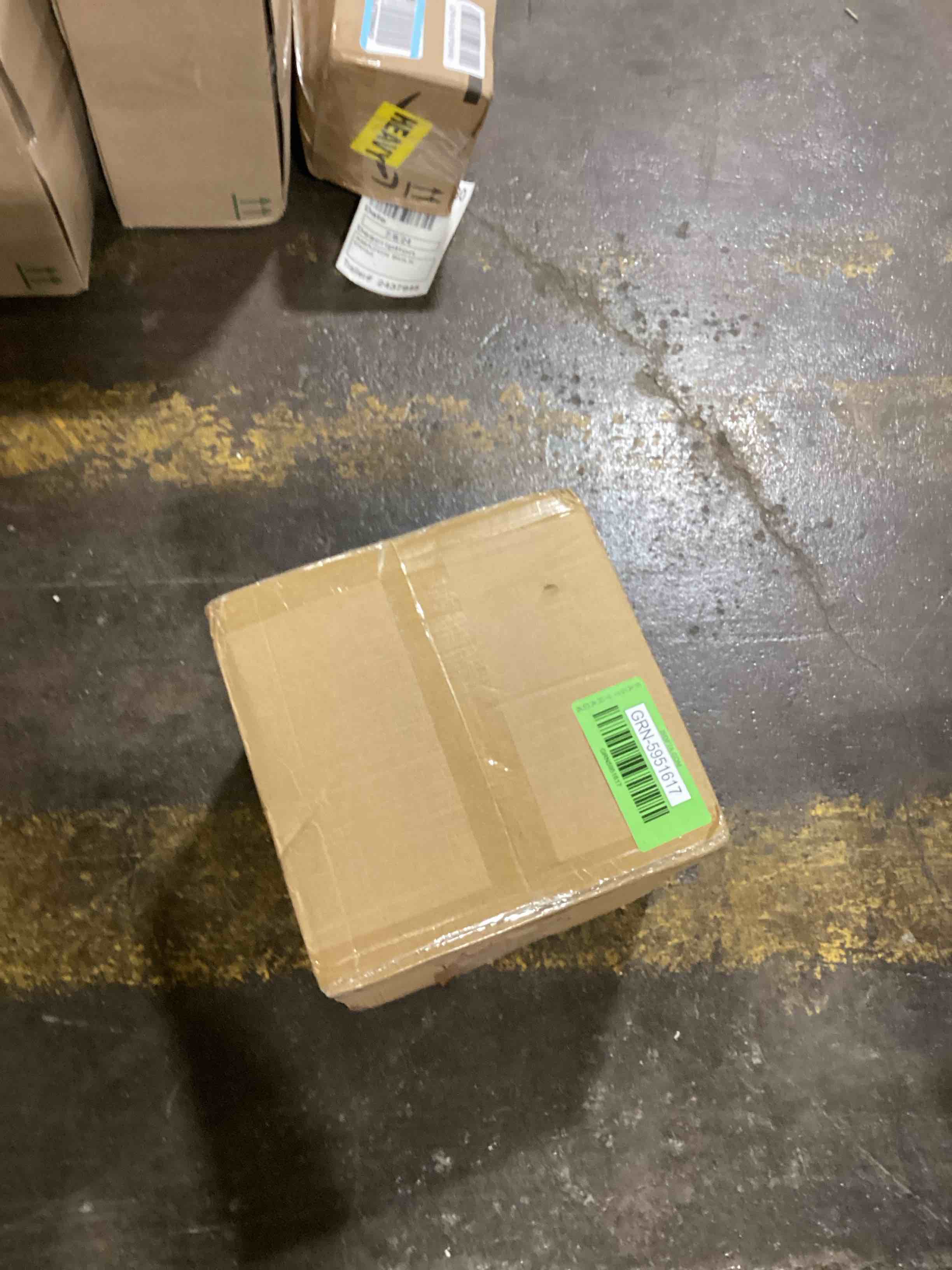 https://s3.amazonaws.com/lotting-images-prod/bidfta/GRN5951617_1720537023334.jpeg