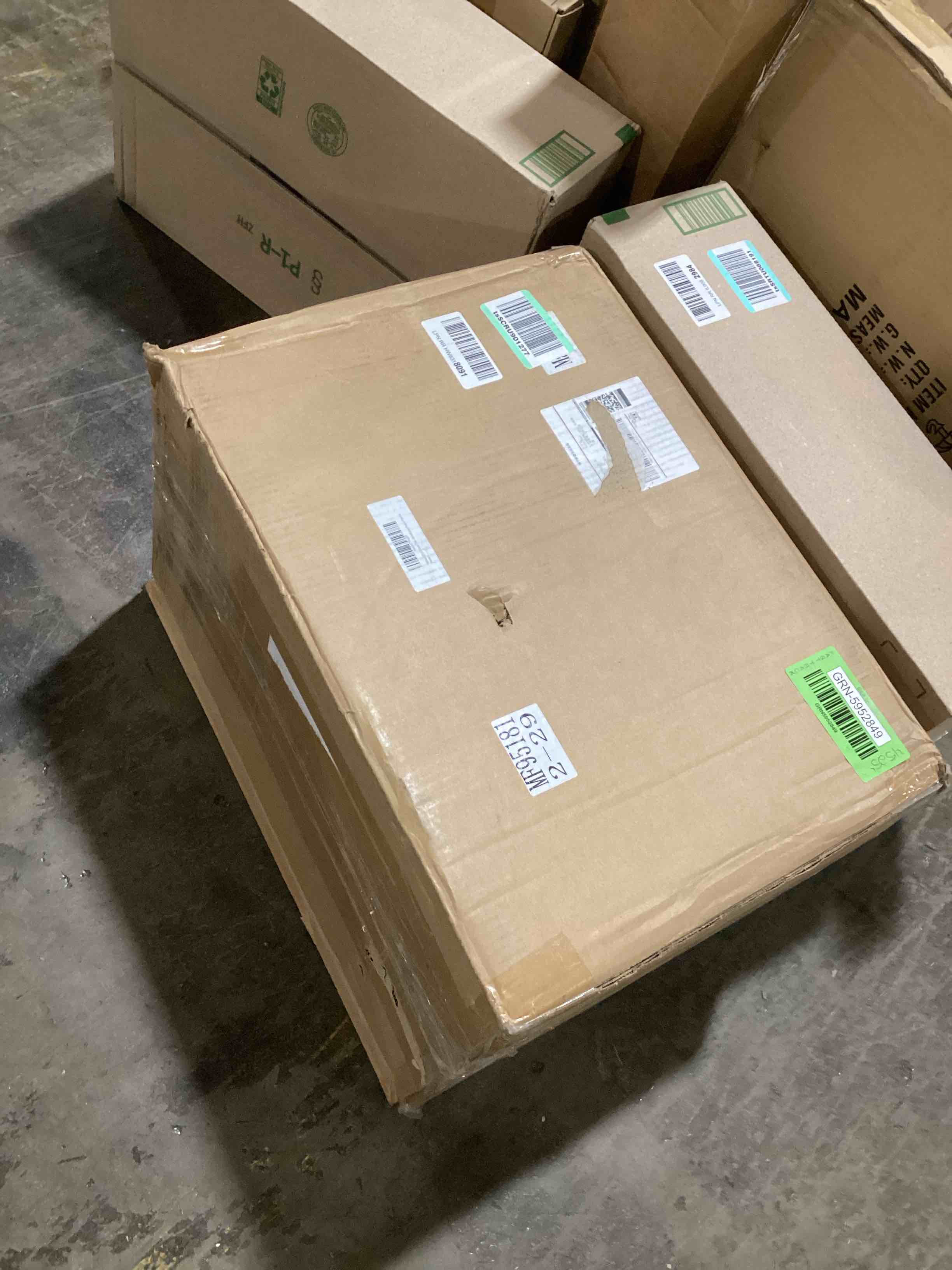 https://s3.amazonaws.com/lotting-images-prod/bidfta/GRN5952849_1718302551268.jpeg