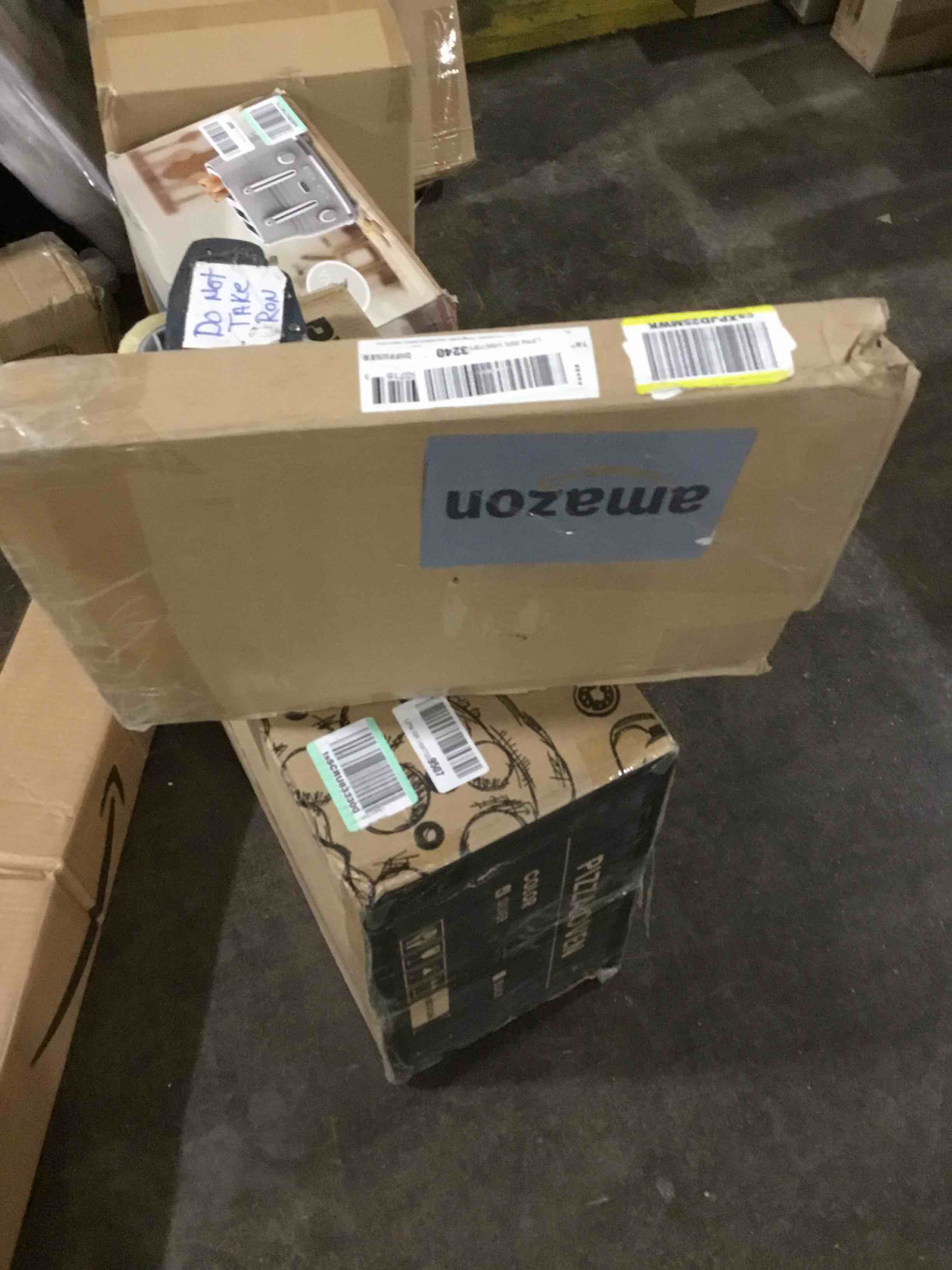 https://s3.amazonaws.com/lotting-images-prod/bidfta/GRN5953032_1718372629252.jpeg