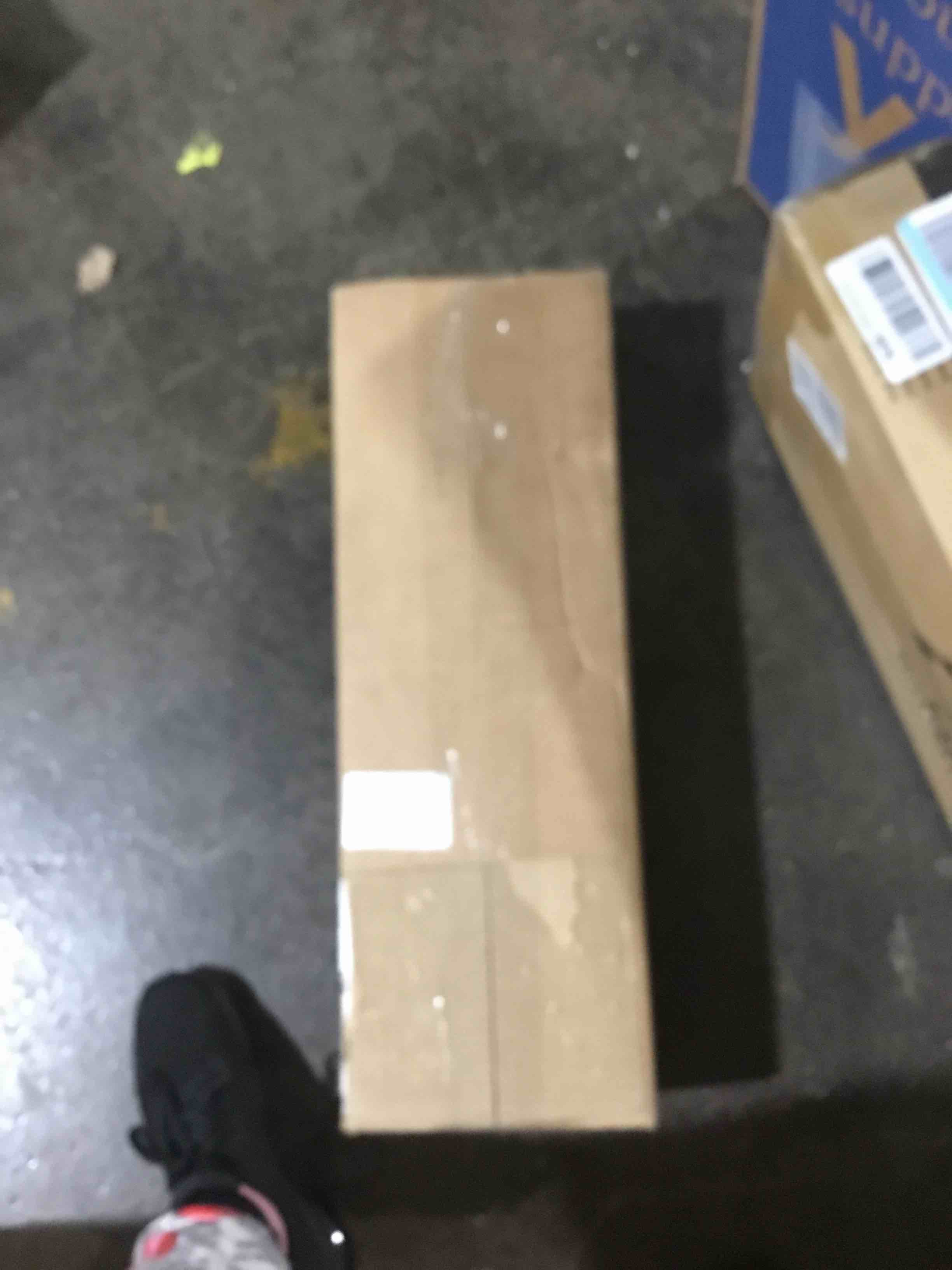 https://s3.amazonaws.com/lotting-images-prod/bidfta/GRN5954983_1722350873396.jpeg