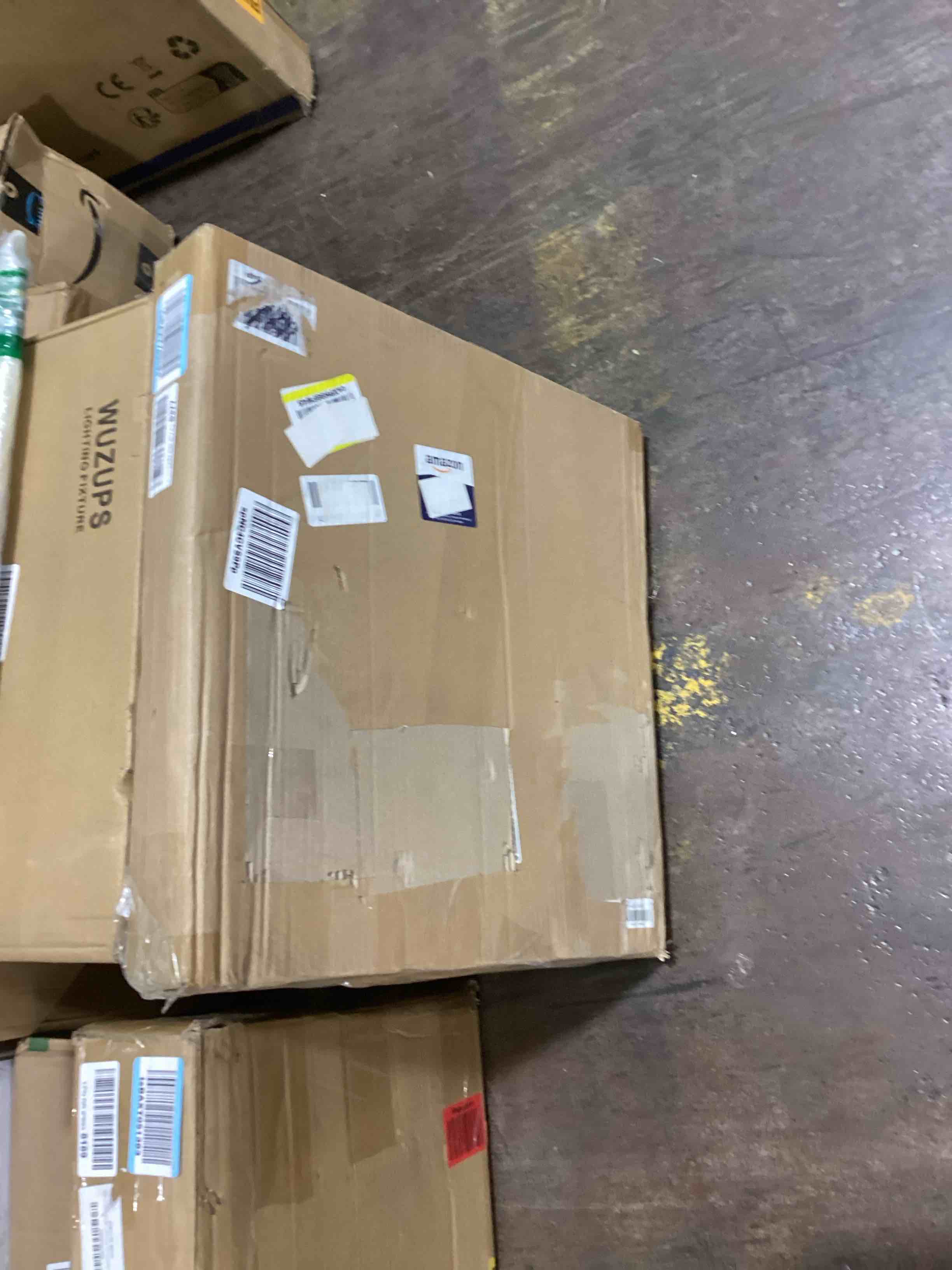 https://s3.amazonaws.com/lotting-images-prod/bidfta/GRN5955852_1719250631447.jpeg