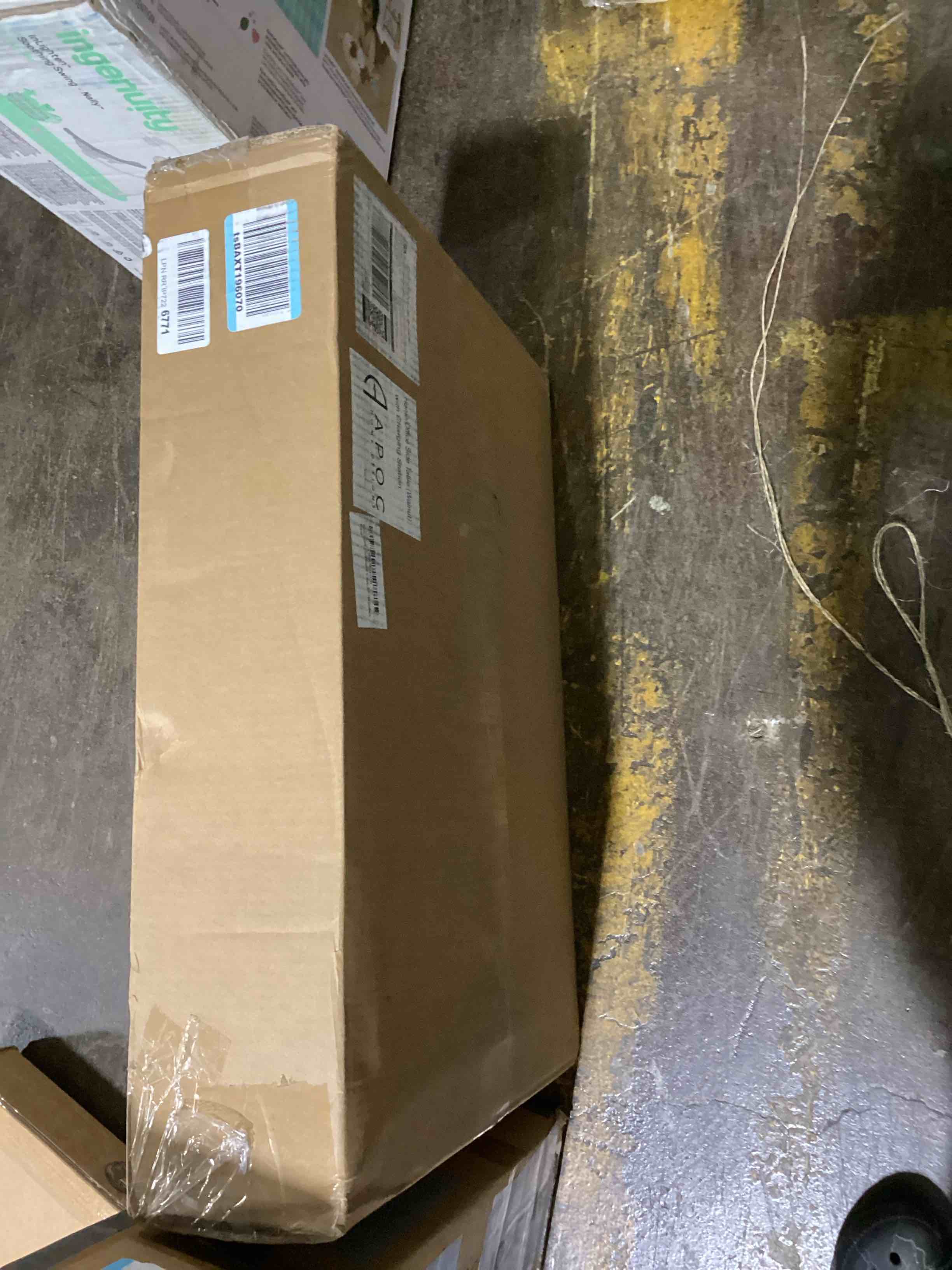 https://s3.amazonaws.com/lotting-images-prod/bidfta/GRN5955904_1719415207831.jpeg