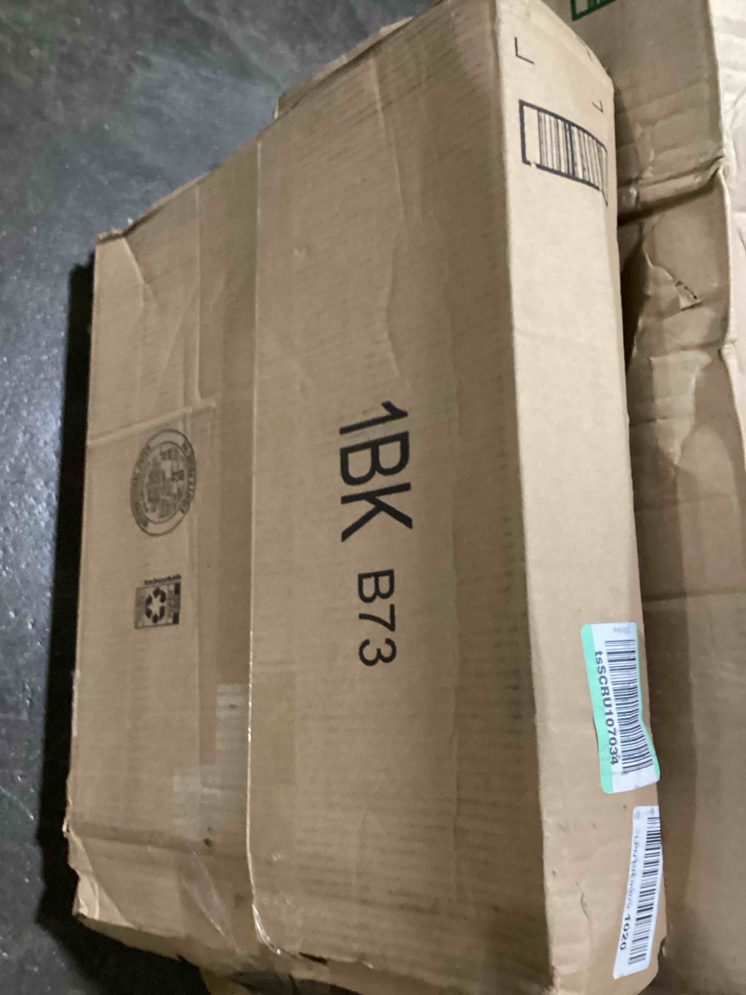 https://s3.amazonaws.com/lotting-images-prod/bidfta/GRN5956343_1720453577255.jpeg