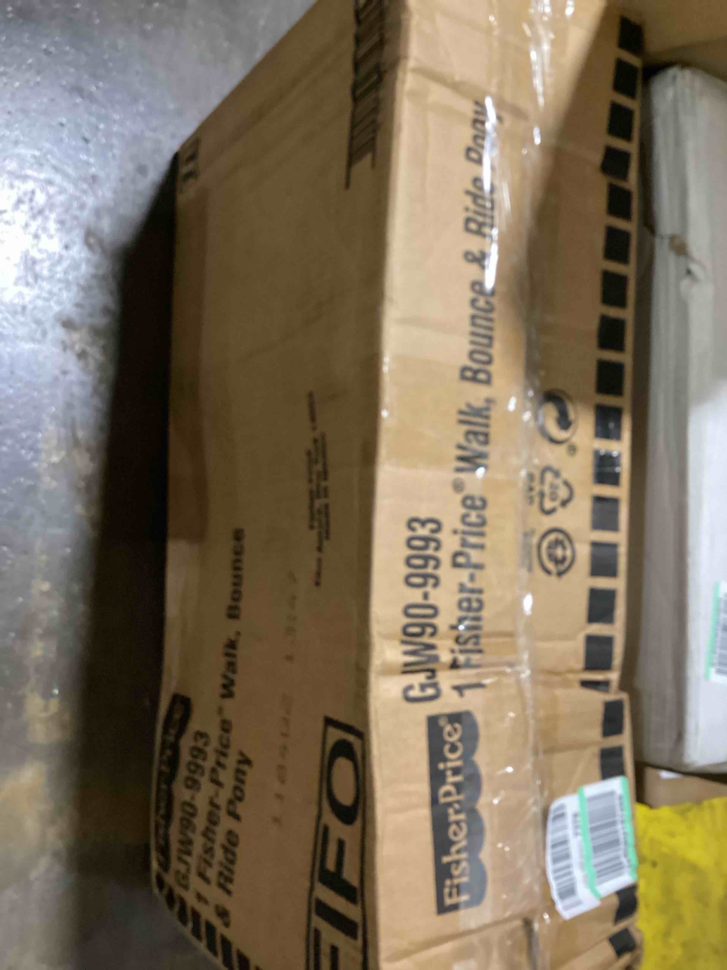 https://s3.amazonaws.com/lotting-images-prod/bidfta/GRN5956377_1720456808077.jpeg