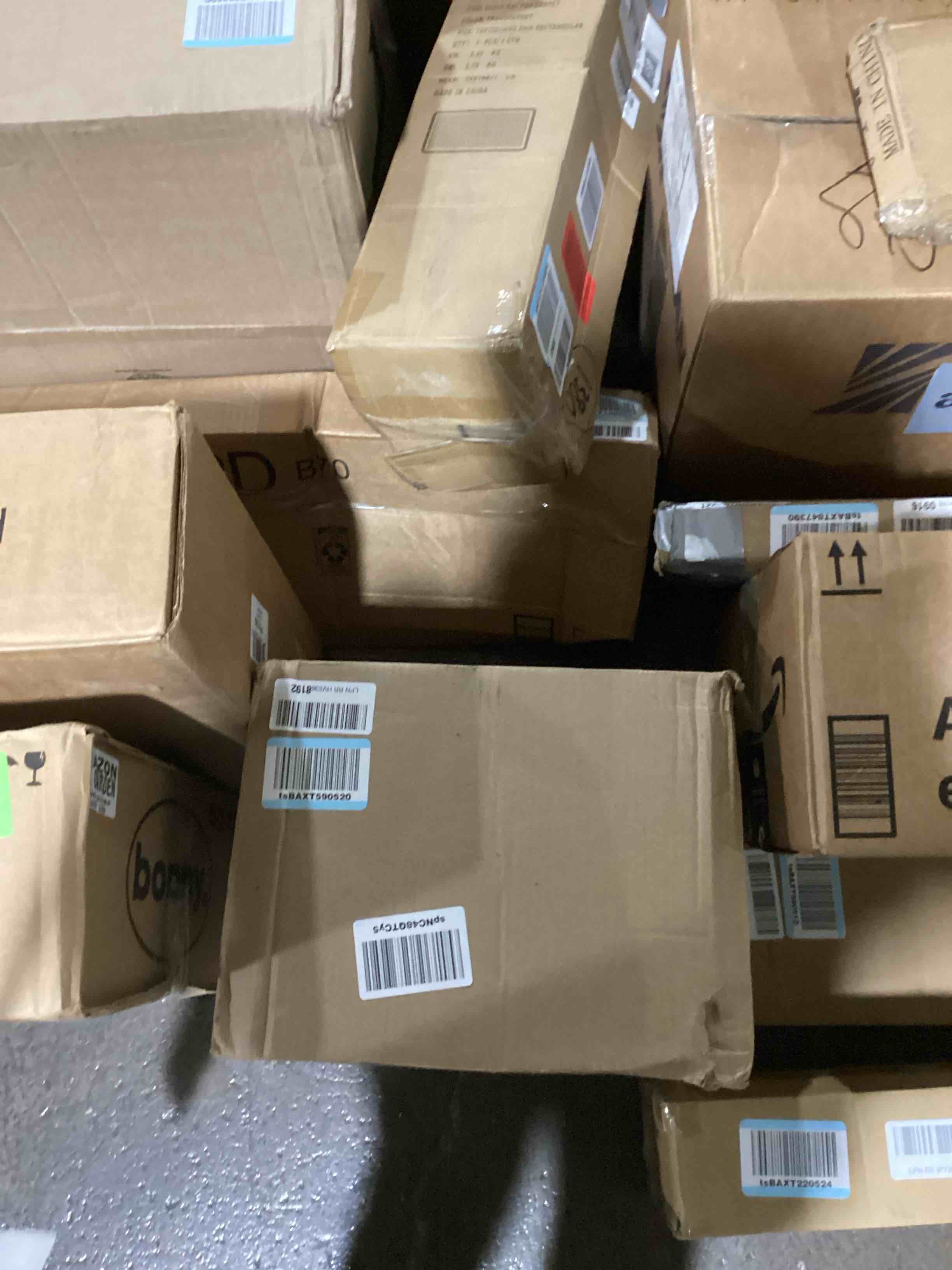 https://s3.amazonaws.com/lotting-images-prod/bidfta/GRN5956958_1719323587715.jpeg
