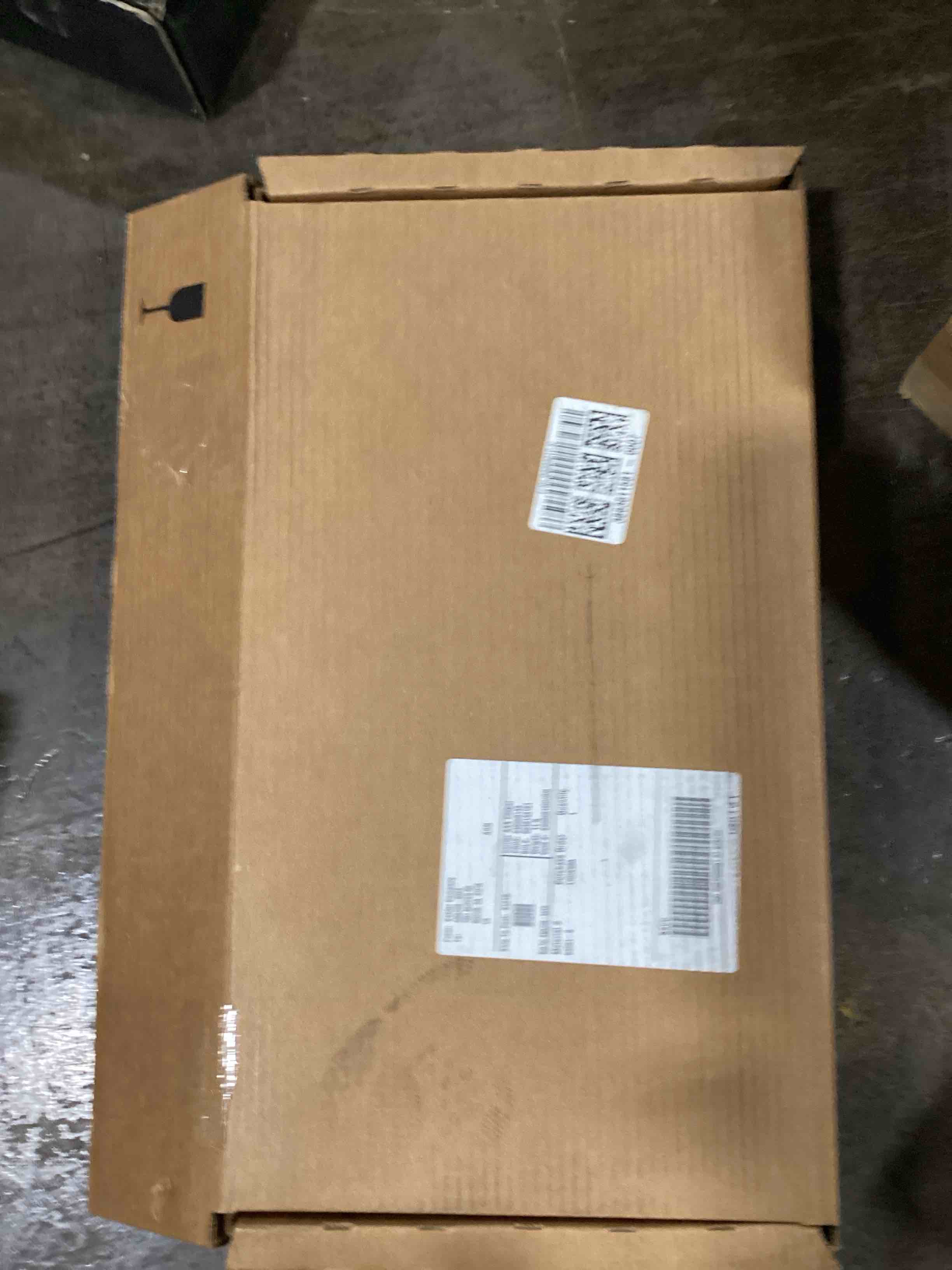https://s3.amazonaws.com/lotting-images-prod/bidfta/GRN5957086_1719415444273.jpeg