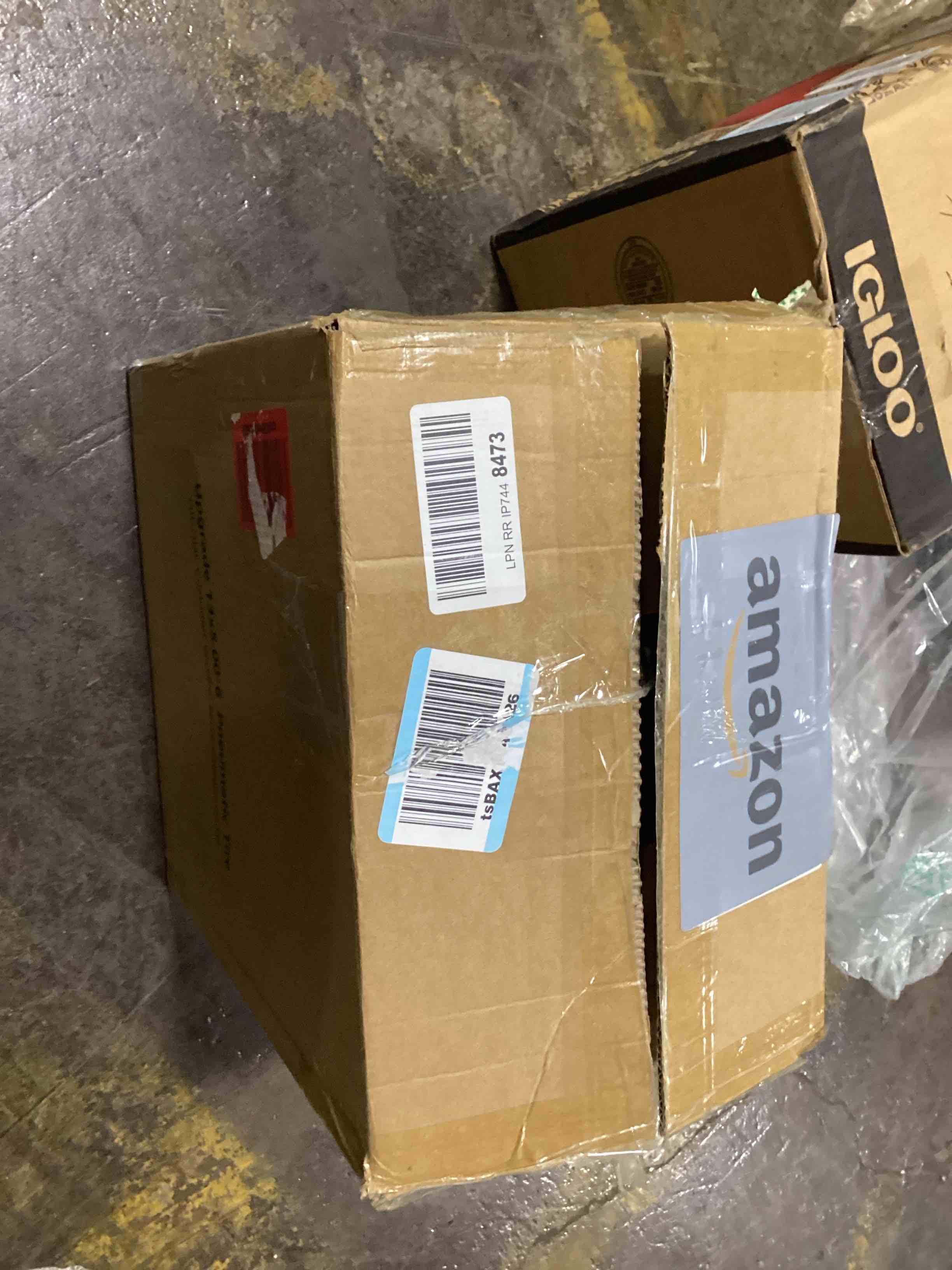 https://s3.amazonaws.com/lotting-images-prod/bidfta/GRN5957745_1720449410358.jpeg